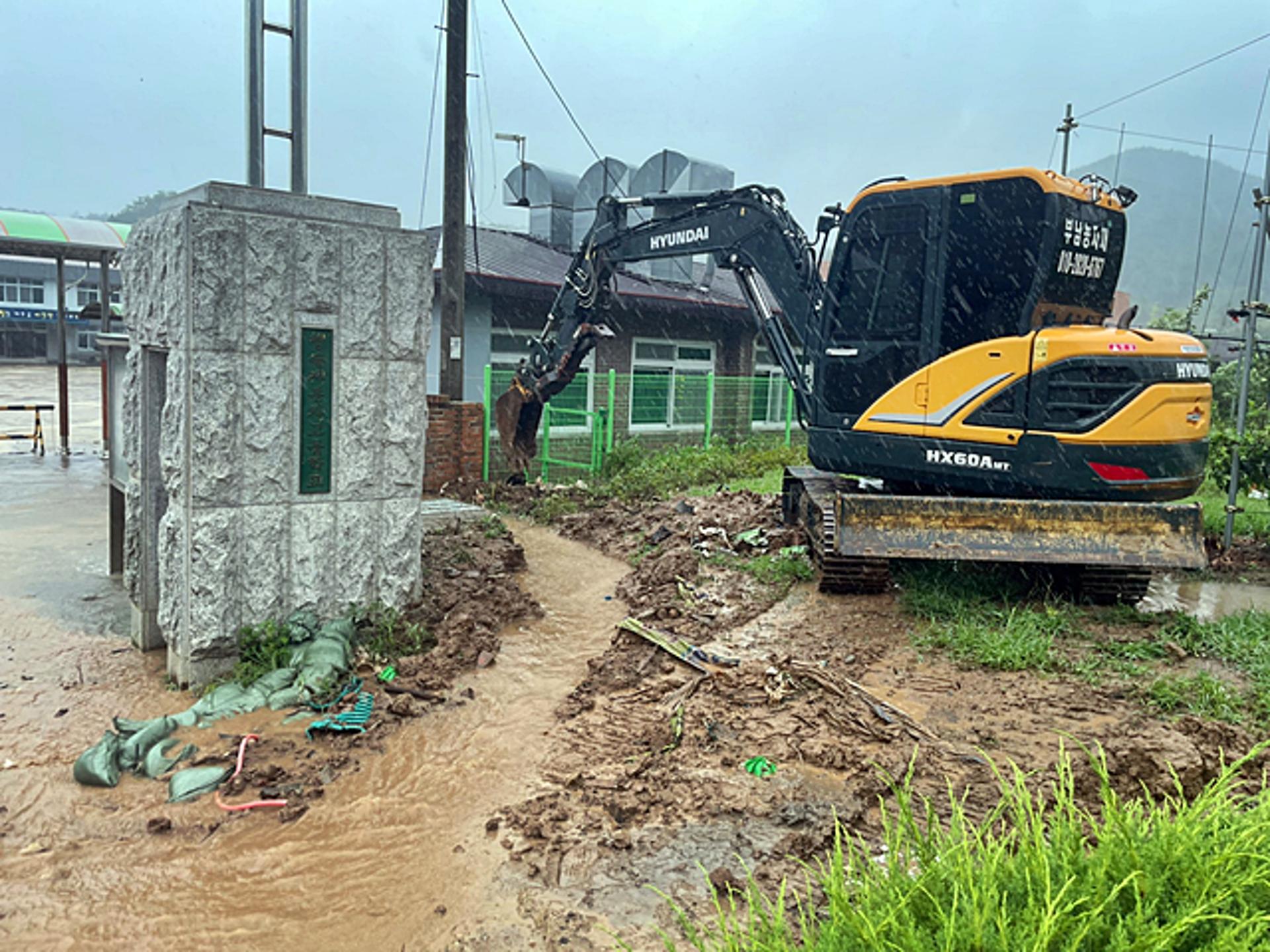 경북도교육청, 태풍 '카눈' 피해학교 응급복구 전력
