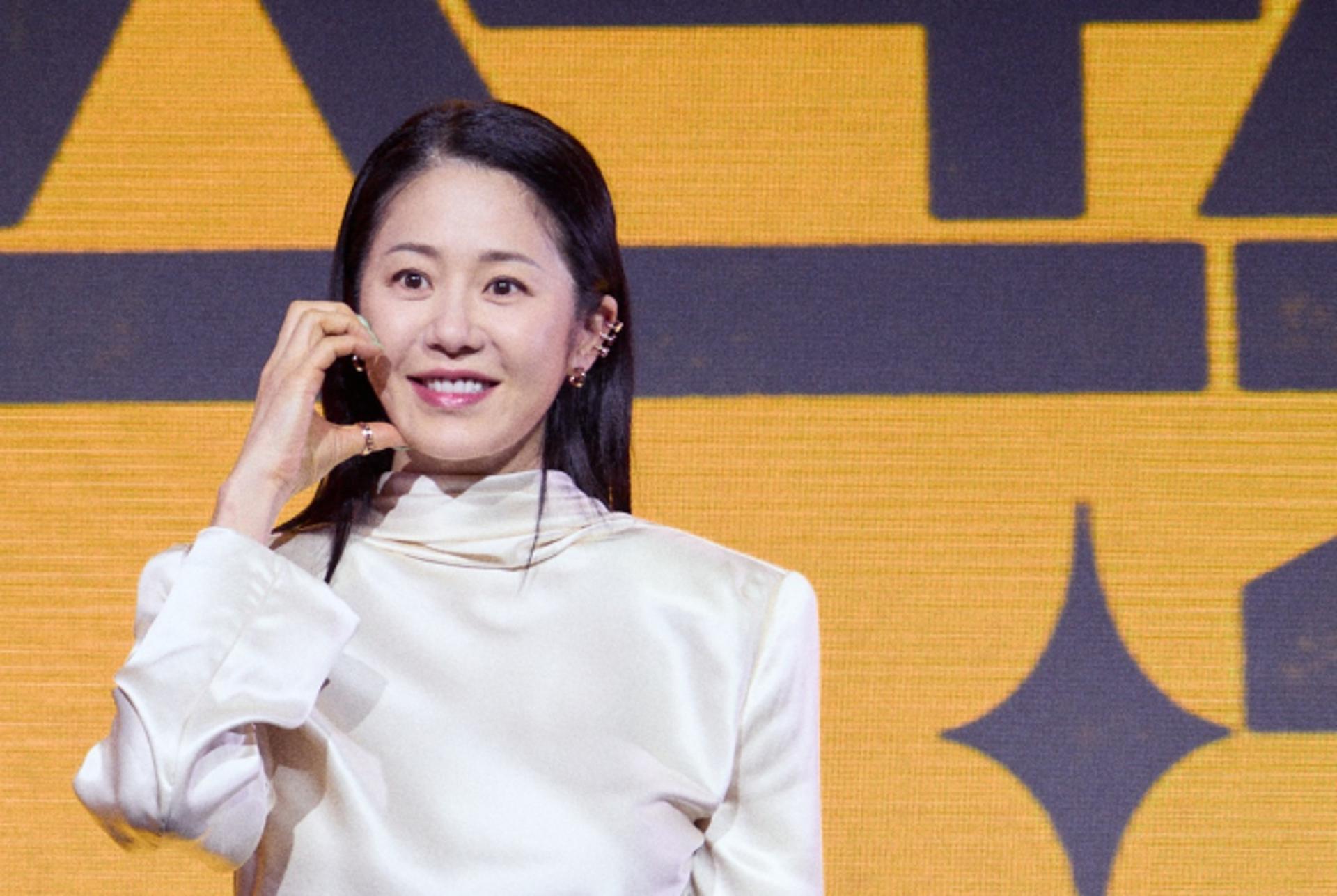 "50대 맞아?"… 고현정, 동안미모 끝판왕 등극