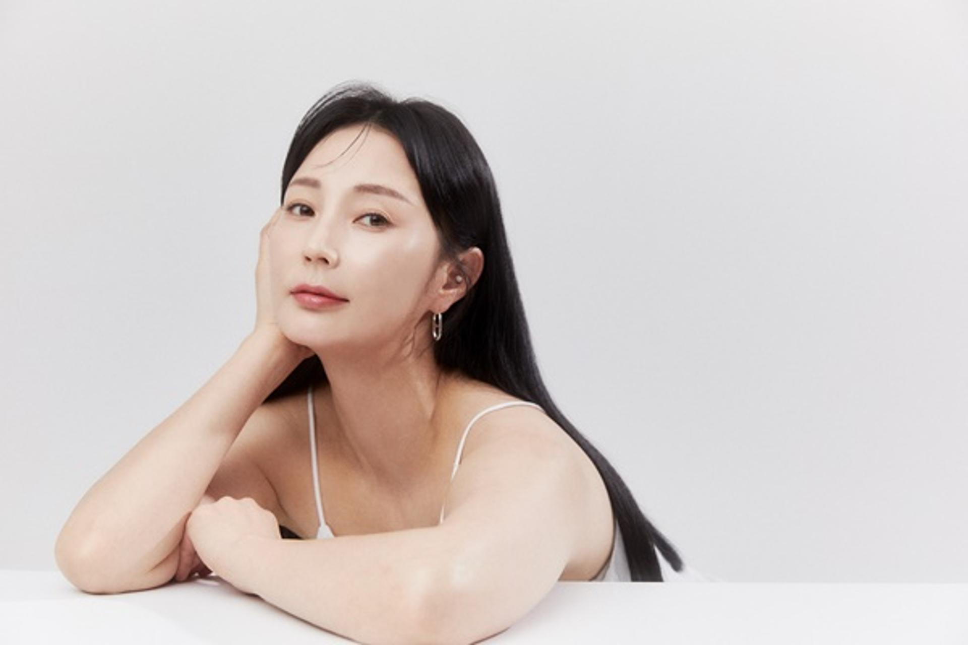 안혜경, 9월의 신부된다… "신랑은 방송 종사자"