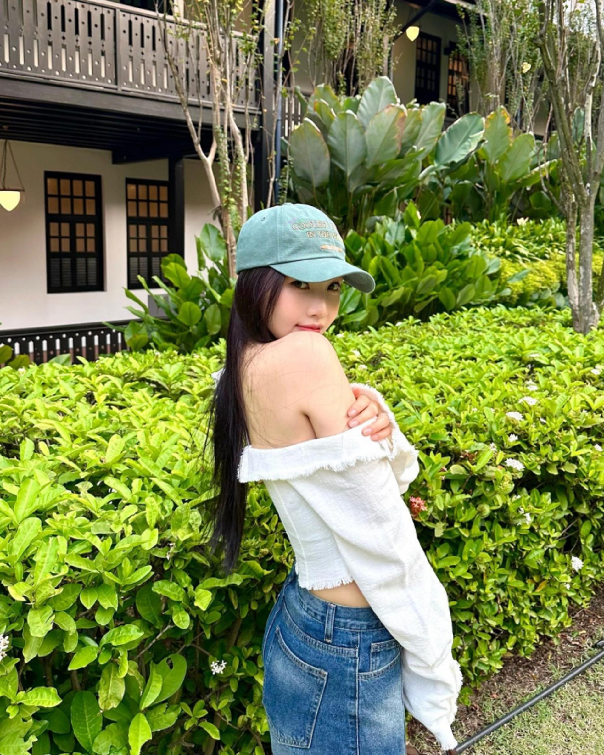 레드벨벳 조이, 힙+섹시 바이브 물씬…"일요일 바이브"
