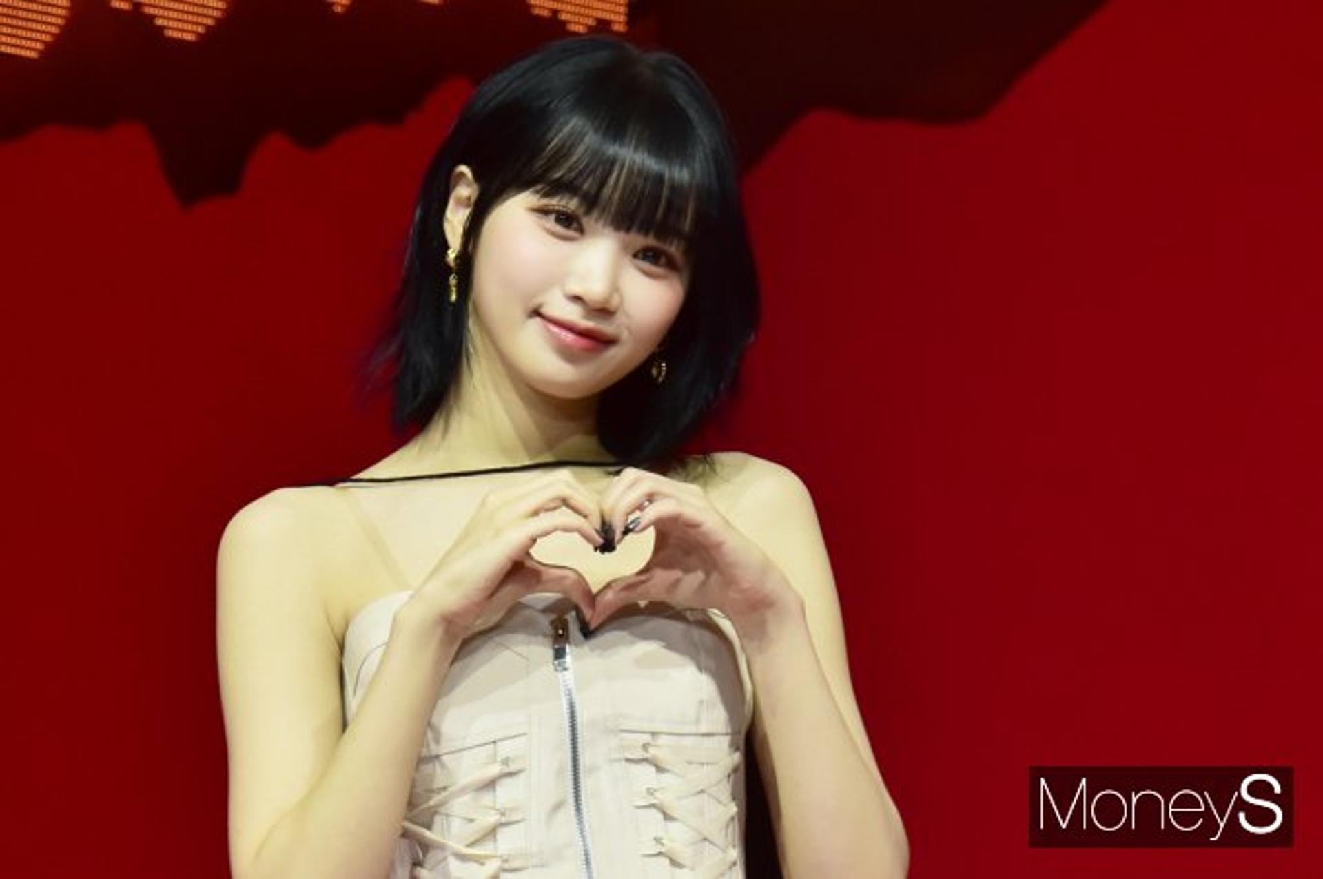 '르세라핌' 김채원 활동 중단… "휴식과 안정 필요"