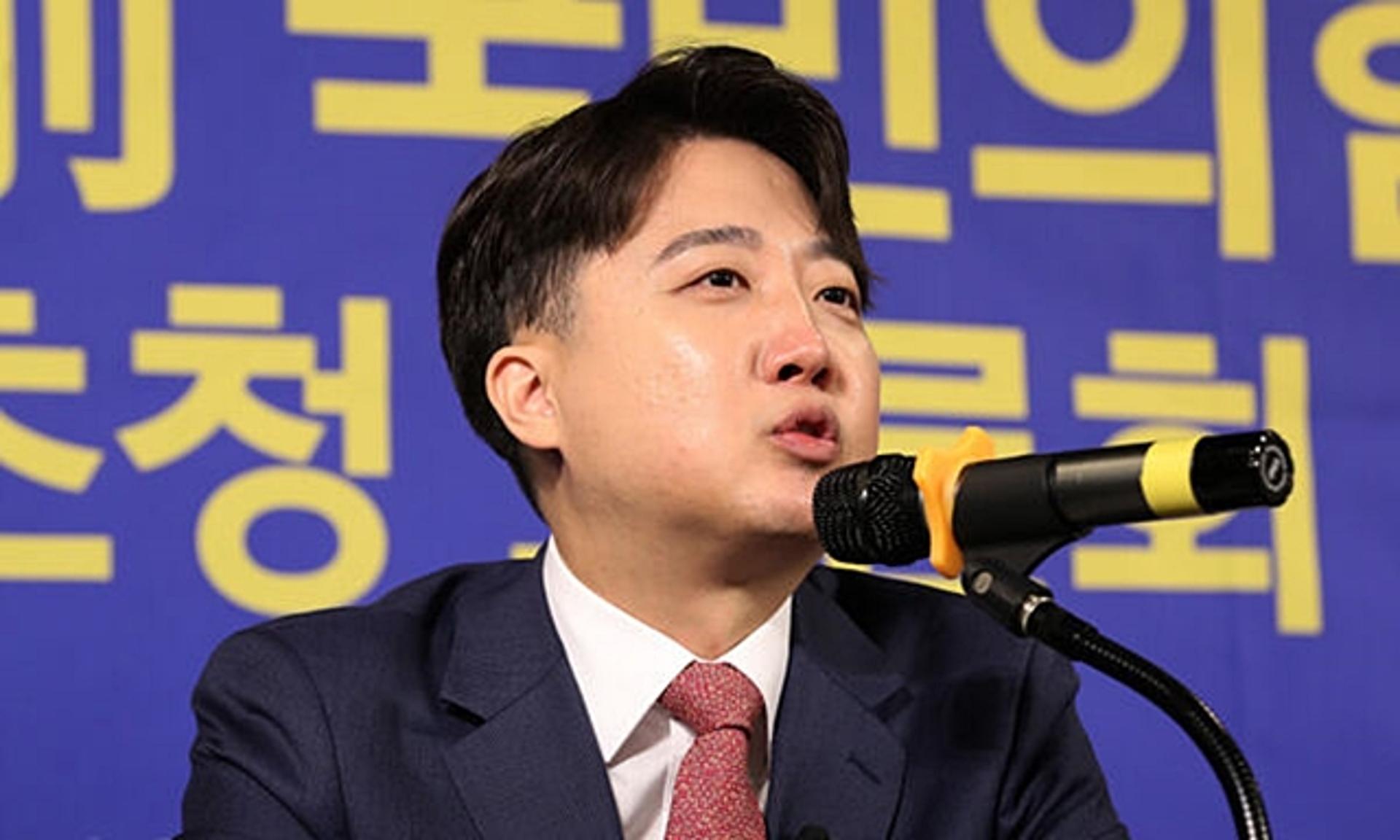 이준석 "'배신의 정치' 풀어달라…서울 노원 병 출마할 것"