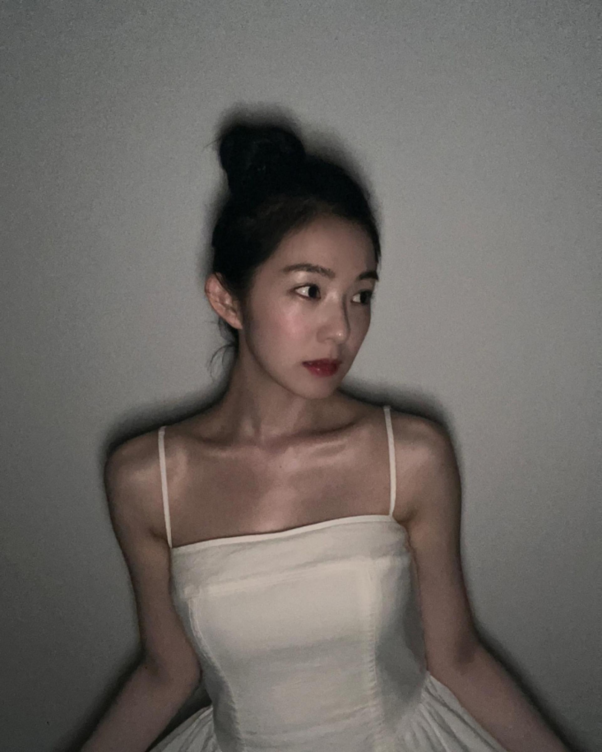 "발레리나세요?"…레드벨벳 아이린, 푹 파인 쇄골+직각어깨 눈길
