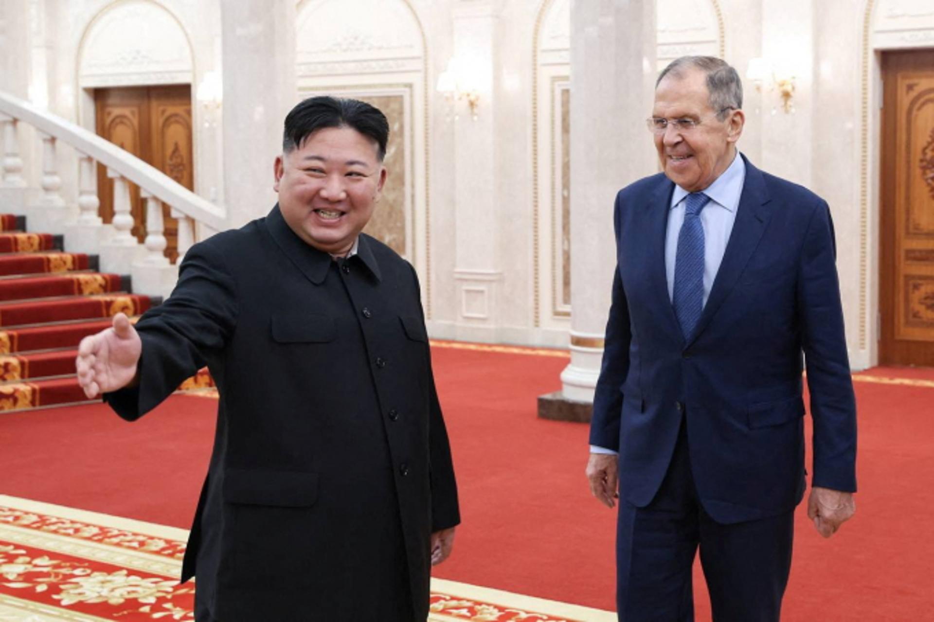 일부 국가서 주재공간 철수하는 北, '신냉전적 구조' 편승 의도?