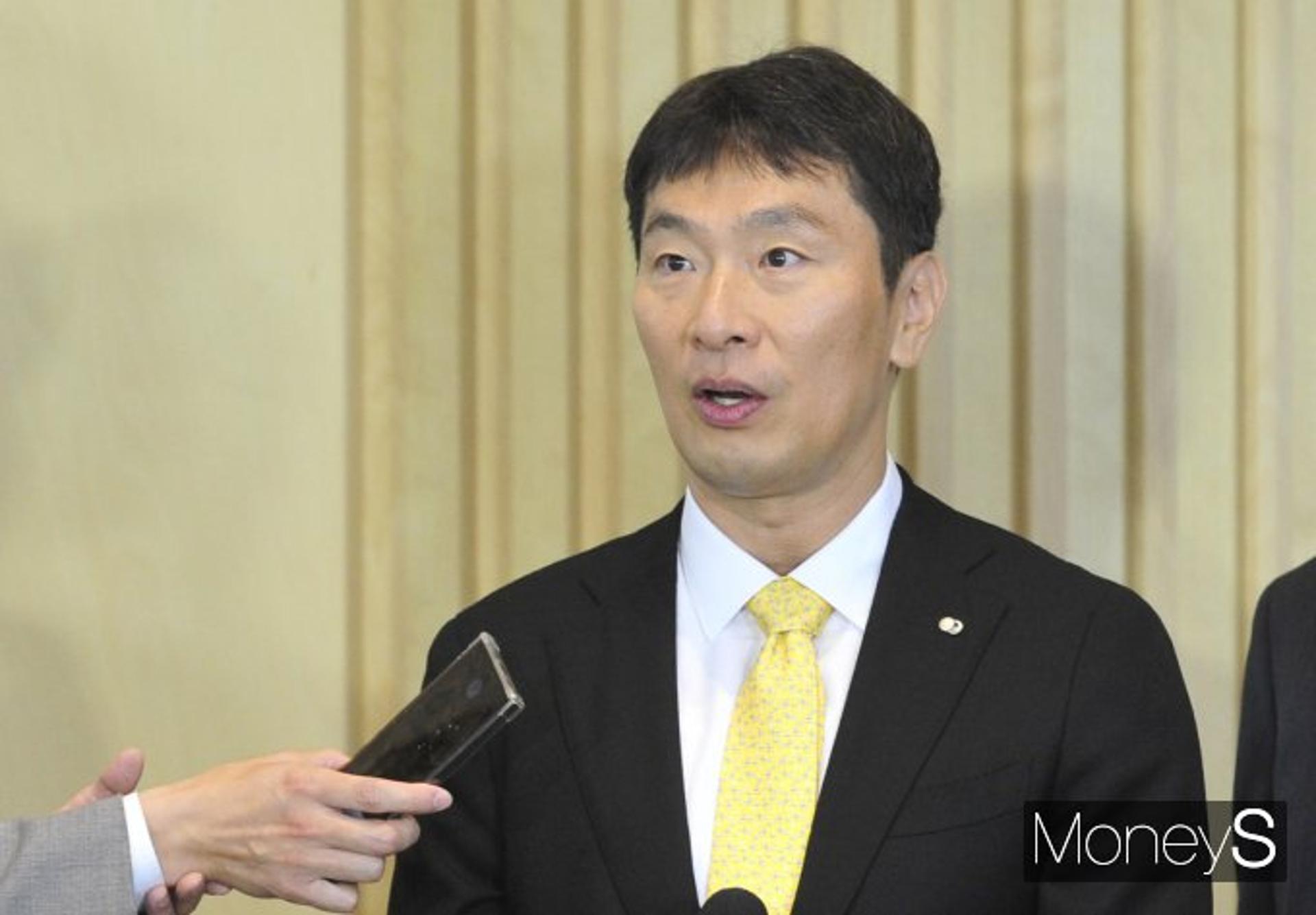 당국 수장들, 보험사 CEO들과 내달 6일 회동… 상생금융 압박