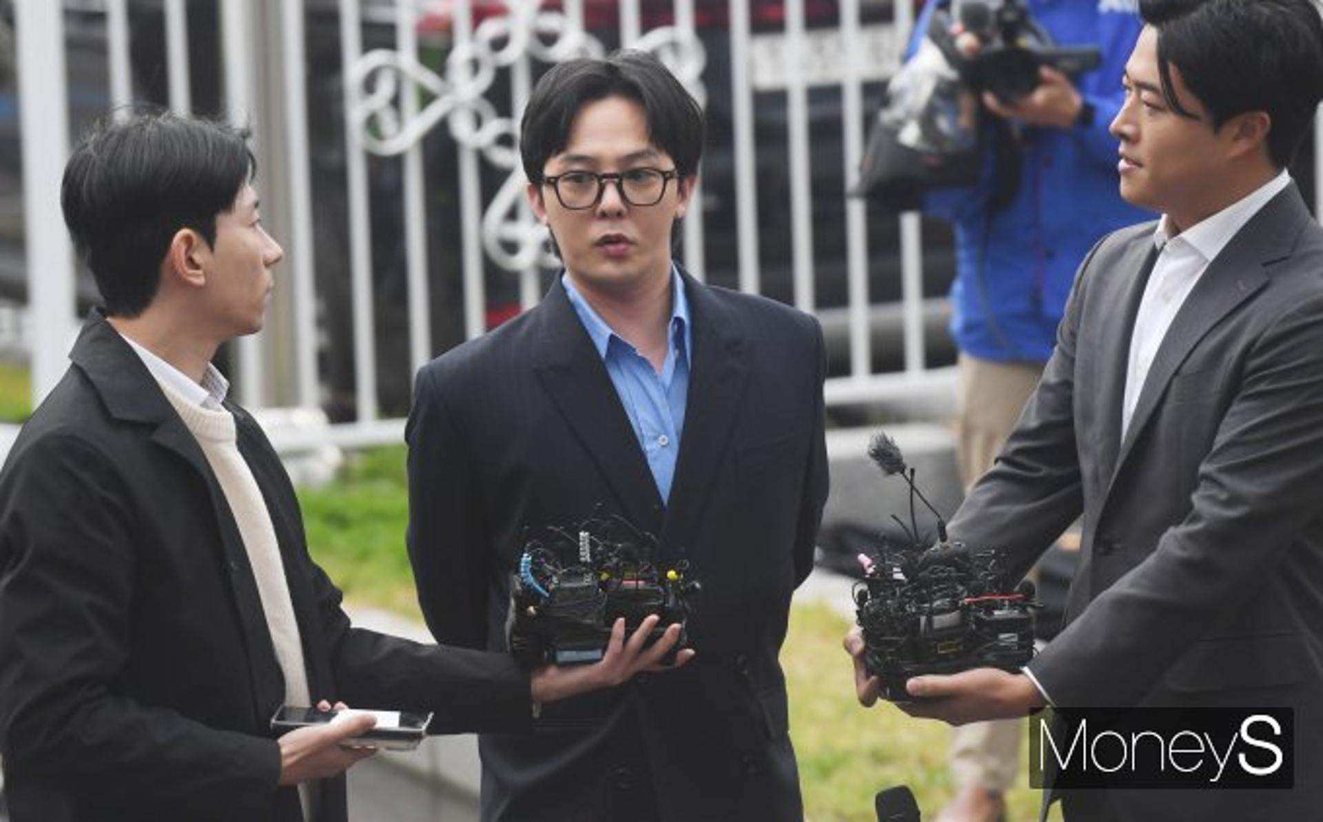 "'음성=무혐의' 아니다"… 警, 지드래곤 수사 계속한다