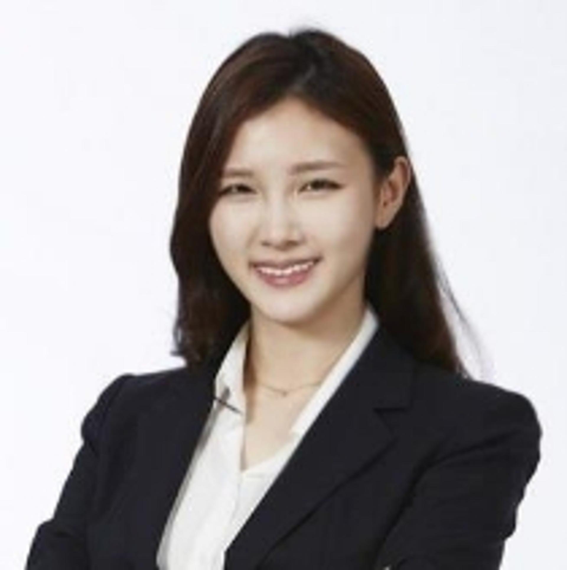 '최태원 SK 회장 장녀' 최윤정, 임원 승진 전망… 입사 6년 만