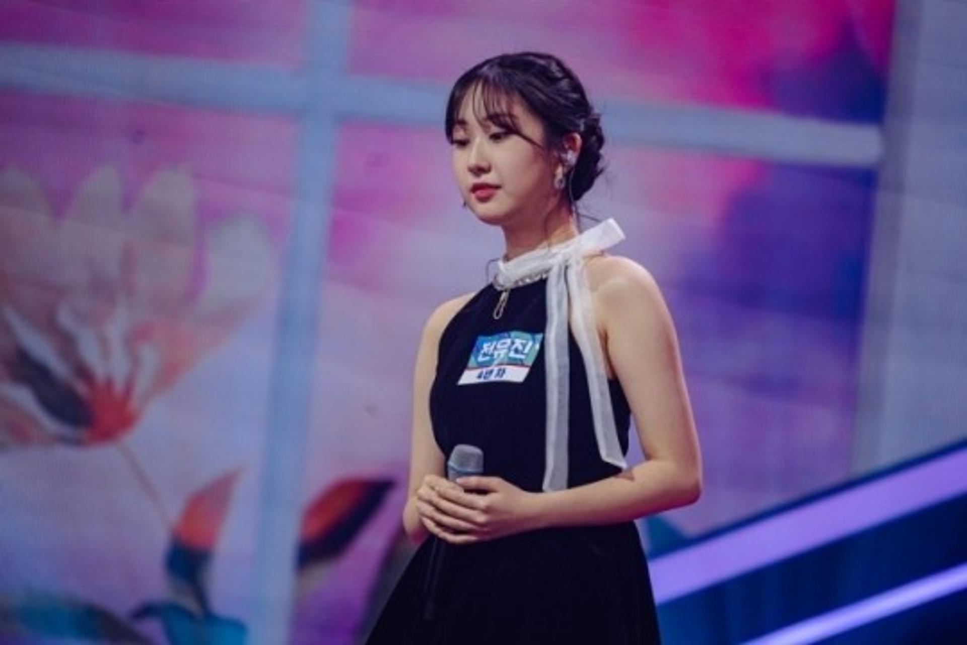 '17세' 전유진이 부른 '꼬마인형', 불륜 미화 논란…왜?