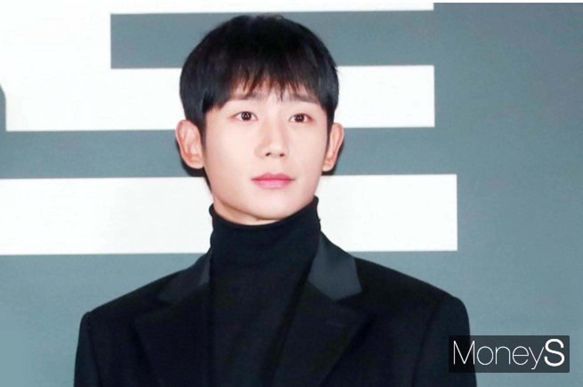 정해인, '로코' 첫 도전… '엄마친구아들' 캐스팅