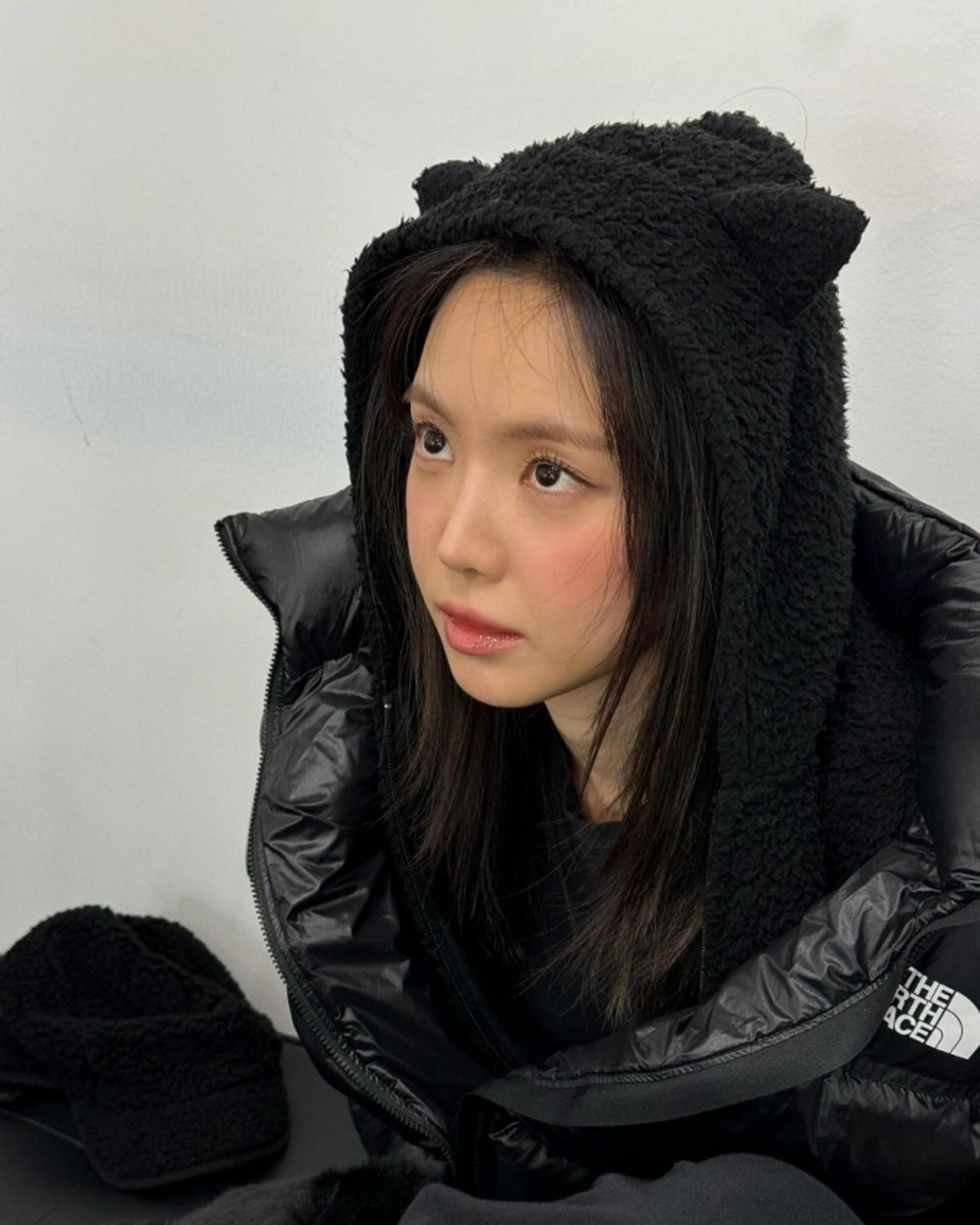 "제가 집사 할게요"…손나은, 고양이 모자 쓰고 앙큼+도도 매력