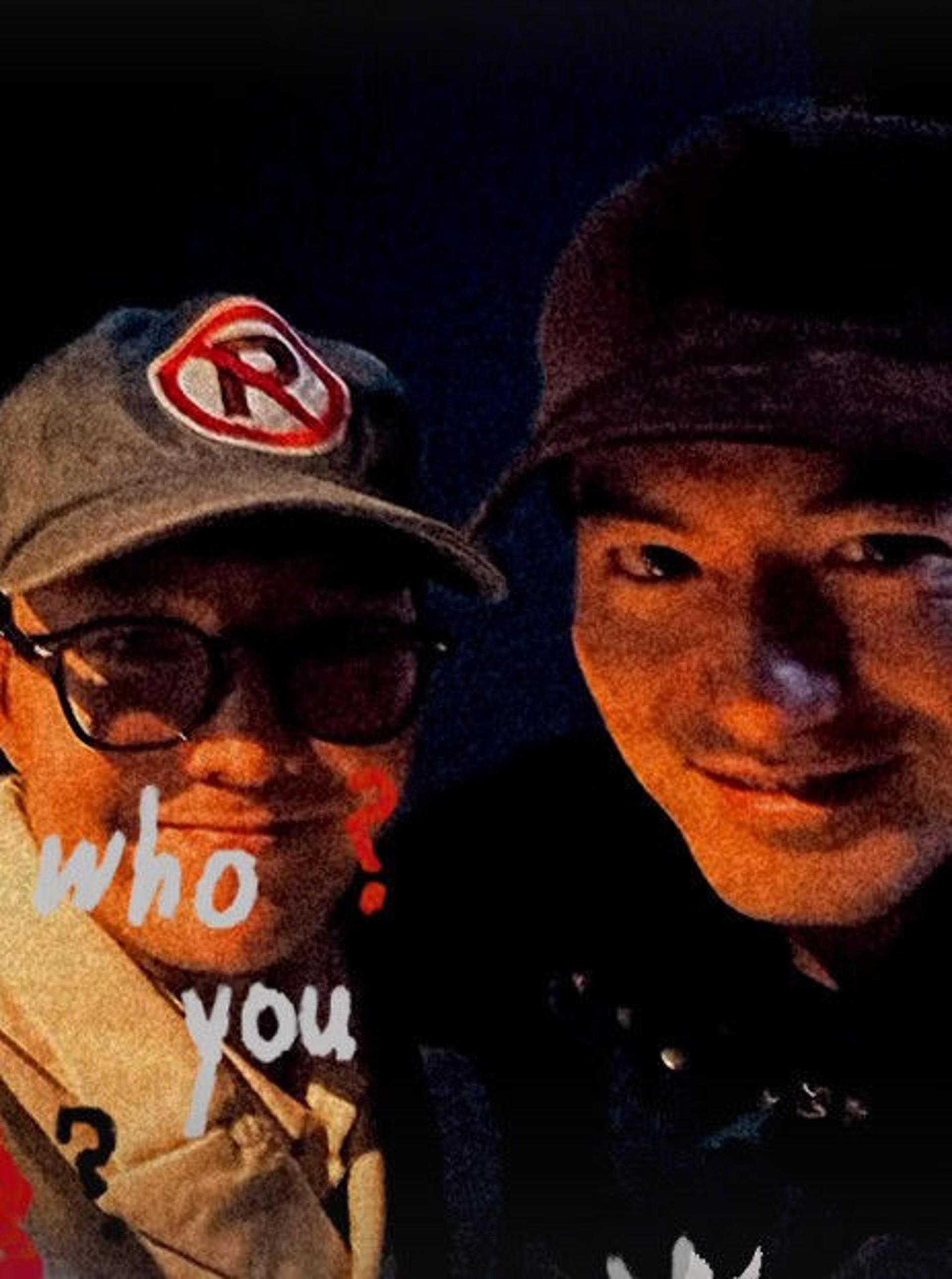 '무혐의' 지드래곤, 이진욱과 투샷… "승리의 미소"