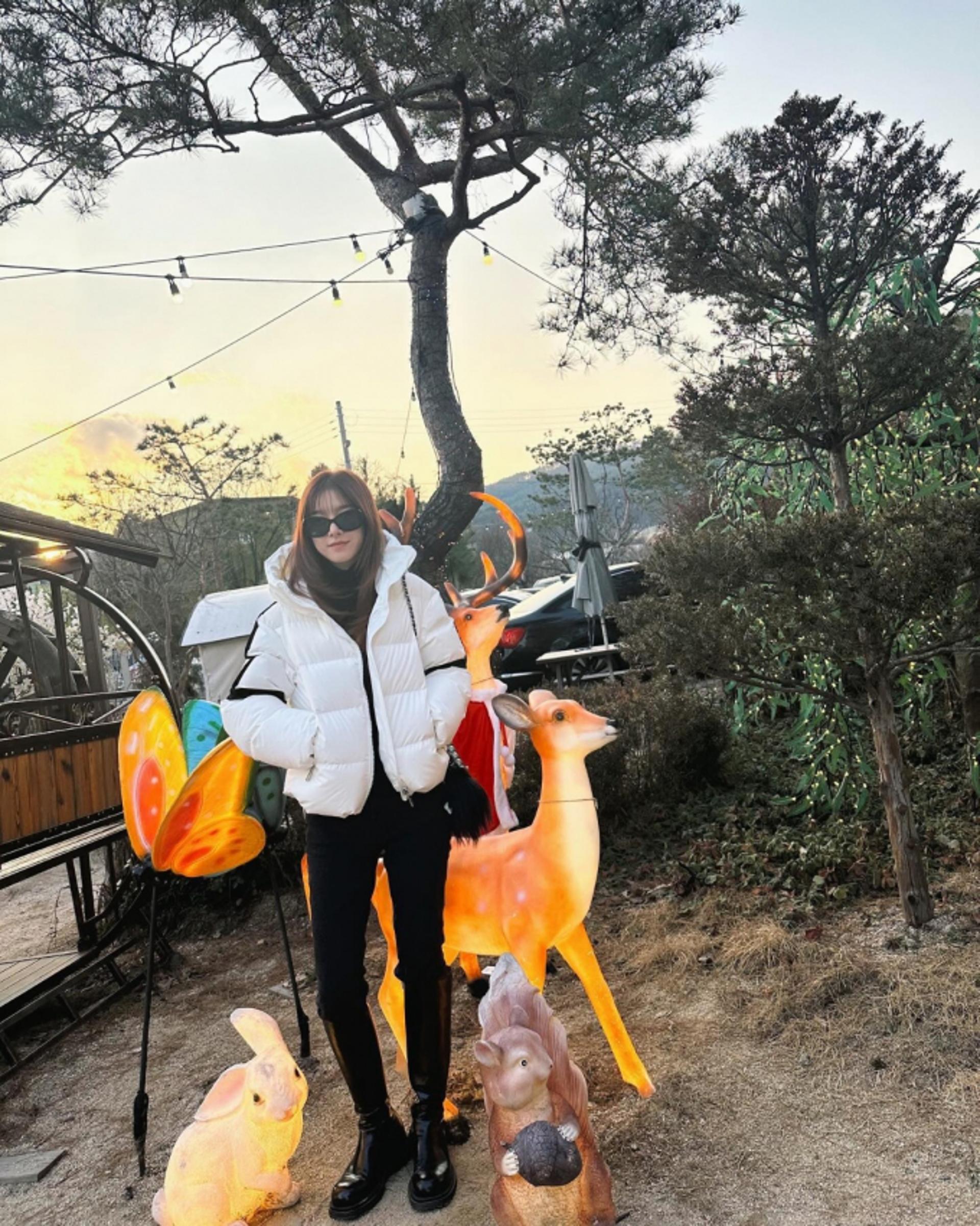 김소은, 시크미가 좔좔…블랙&화이트 패딩룩