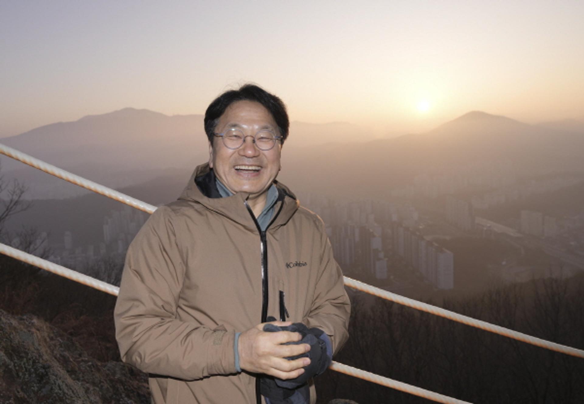 [신년사]강기정 광주시장 "더 살기·기업하기 좋은 광주 만들 것"