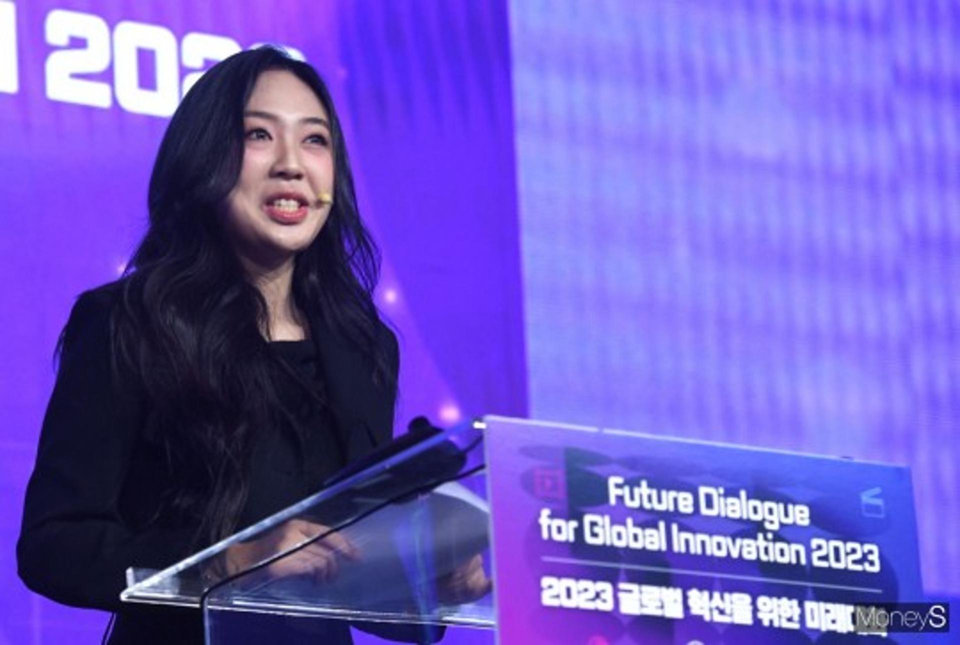 "그런 의도 아냐"… 이영지, 세븐틴 팬에 사과한 사연