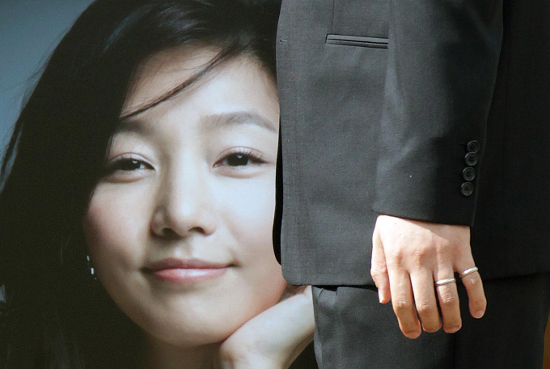 故장진영 부친, 5억 기부… "생전 딸의 뜻"