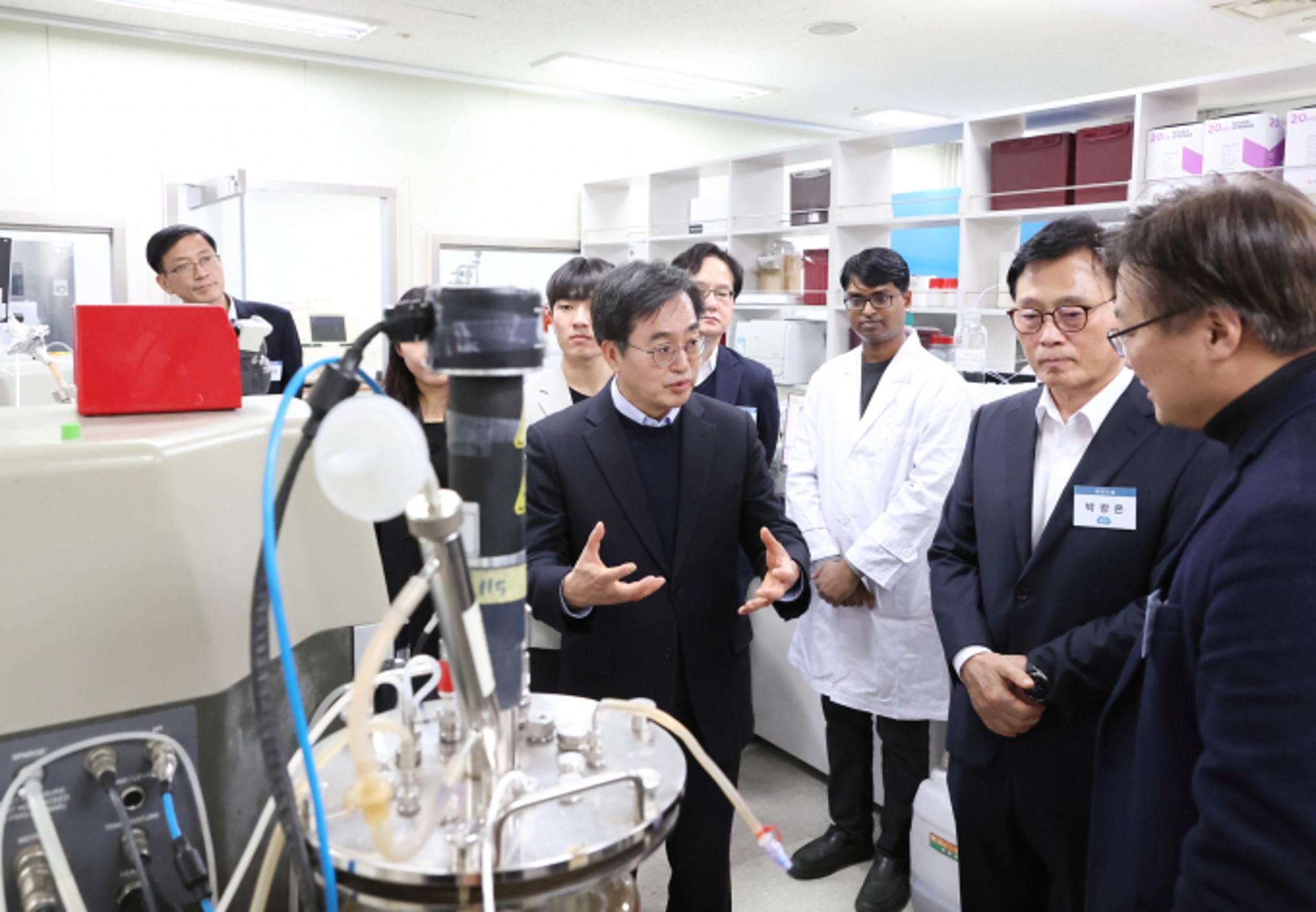 김동연 "국내 최고 바이오단지, 광교에 만든다"