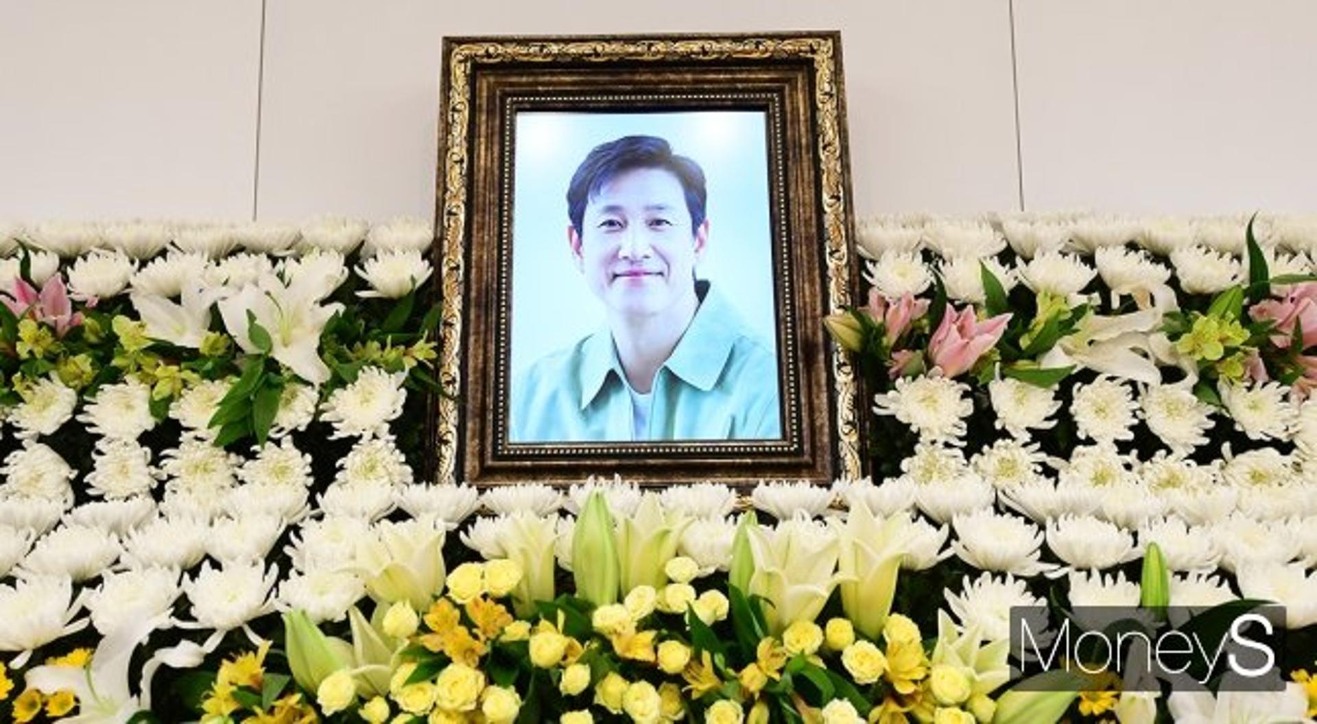 "故 이선균 사태 반복되면 안돼"… 문화예술인연대, 12일 기자회견