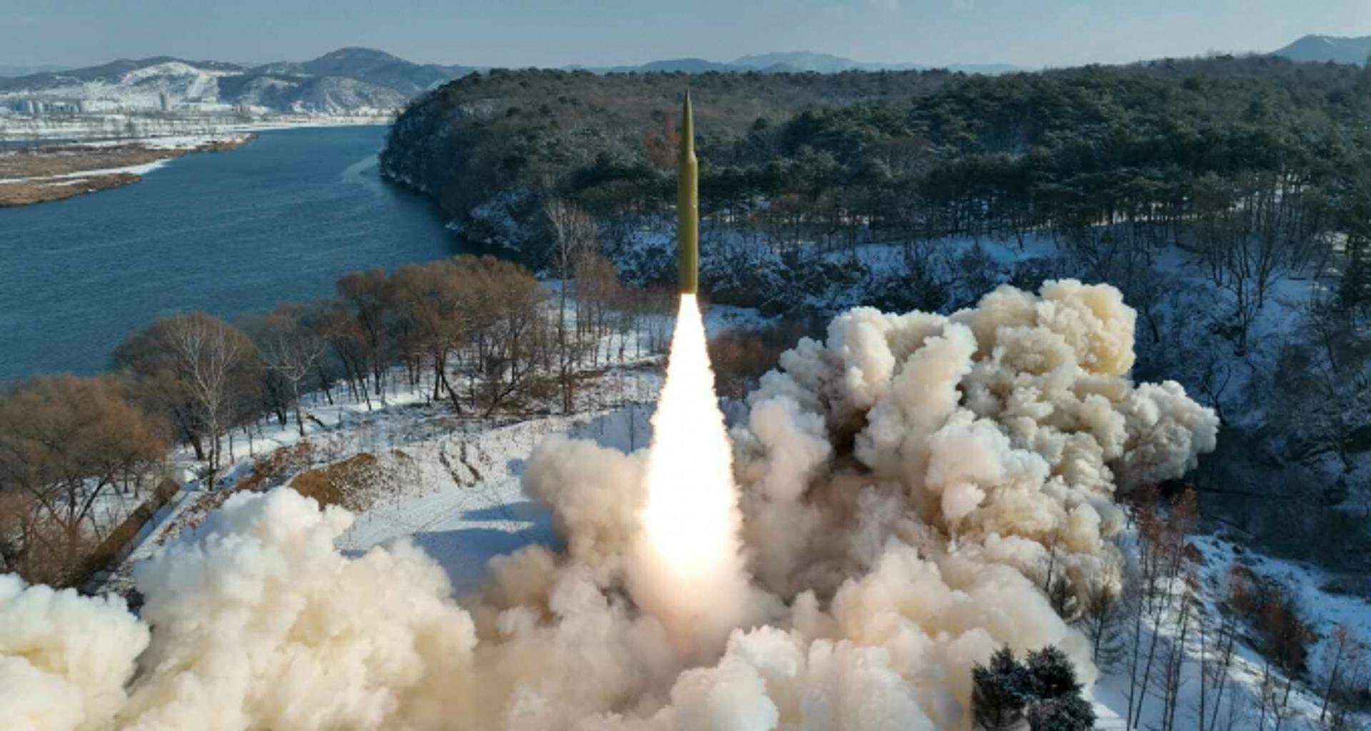 北, 고체연료 방식 극초음속 IRBM 시험발사 성공