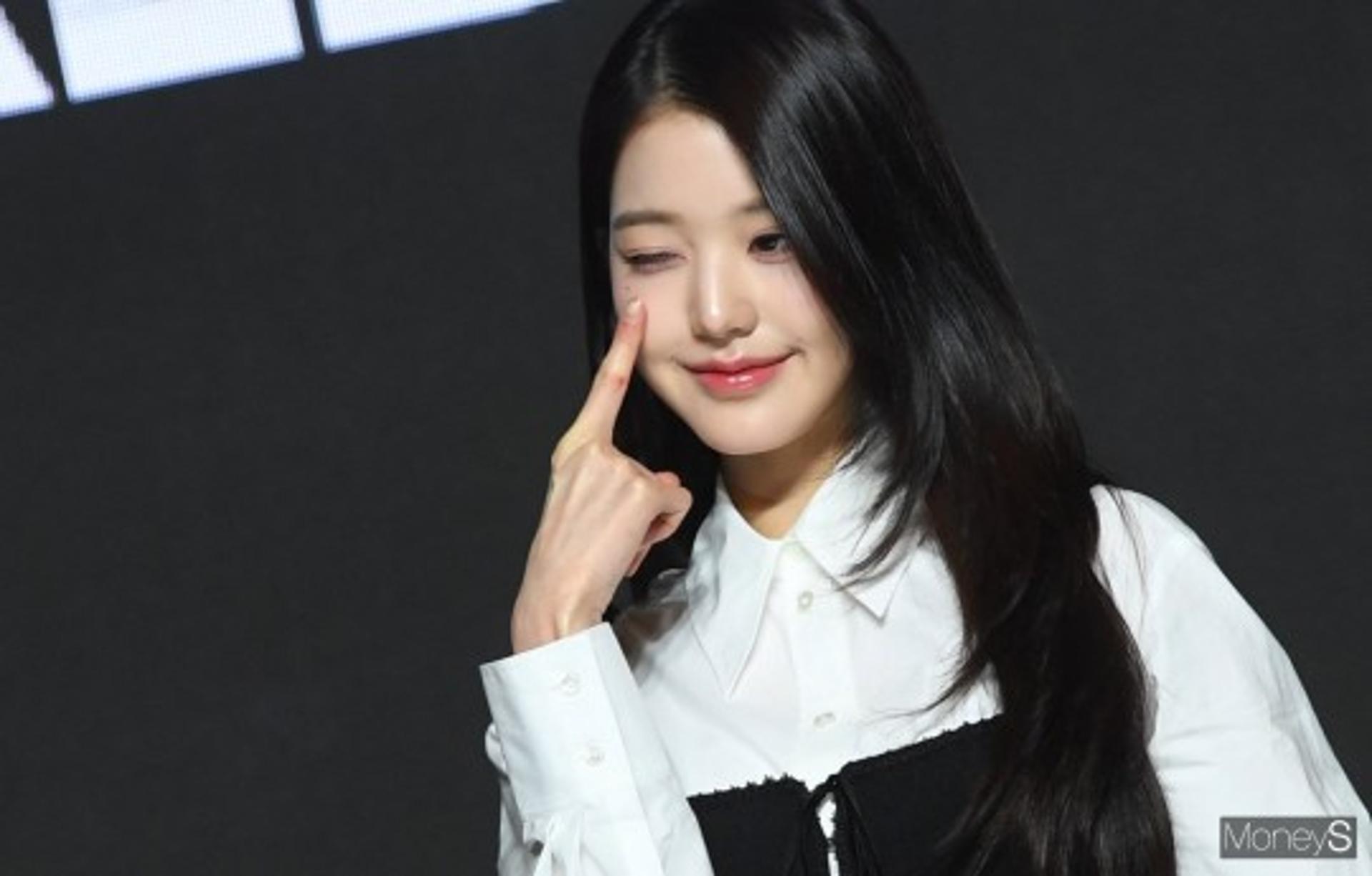 [연예가 브리핑] 장원영·아이유↑32세 男아이돌↓