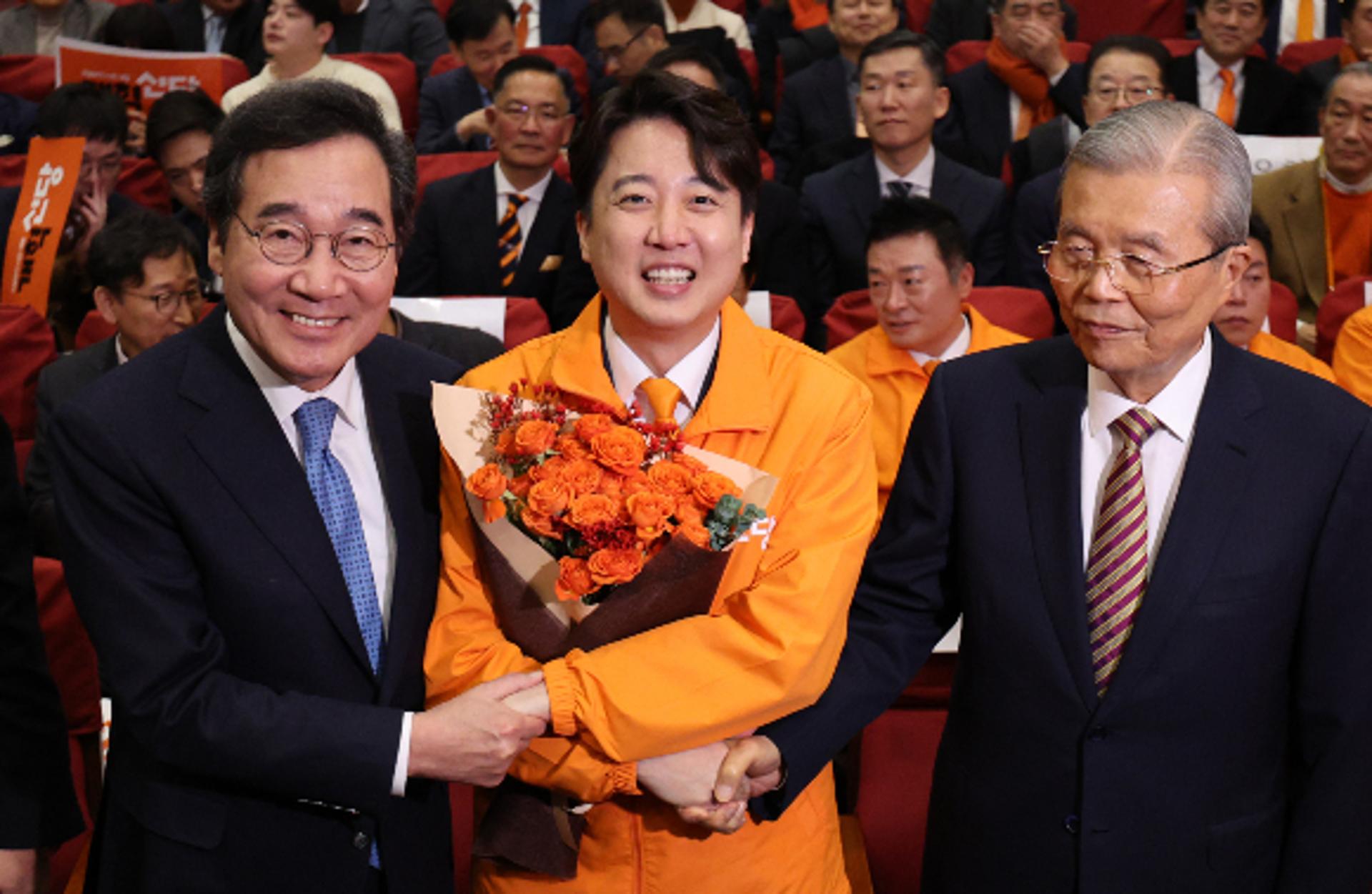 닻 올린 이준석의 개혁신당… 제3지대 빅텐트 향배는