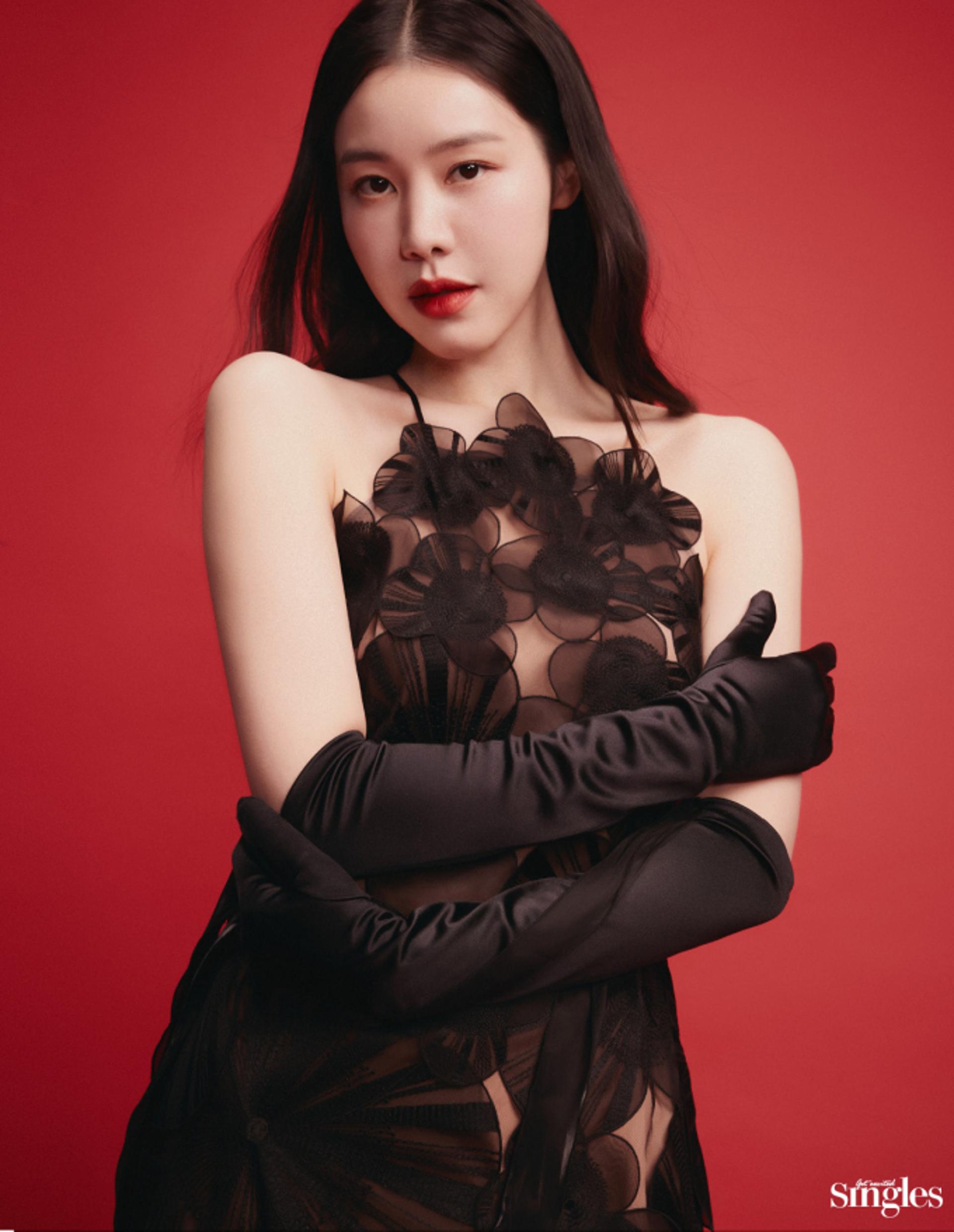 김예원, 청초한 미모 & 고혹적인 분위기 화보