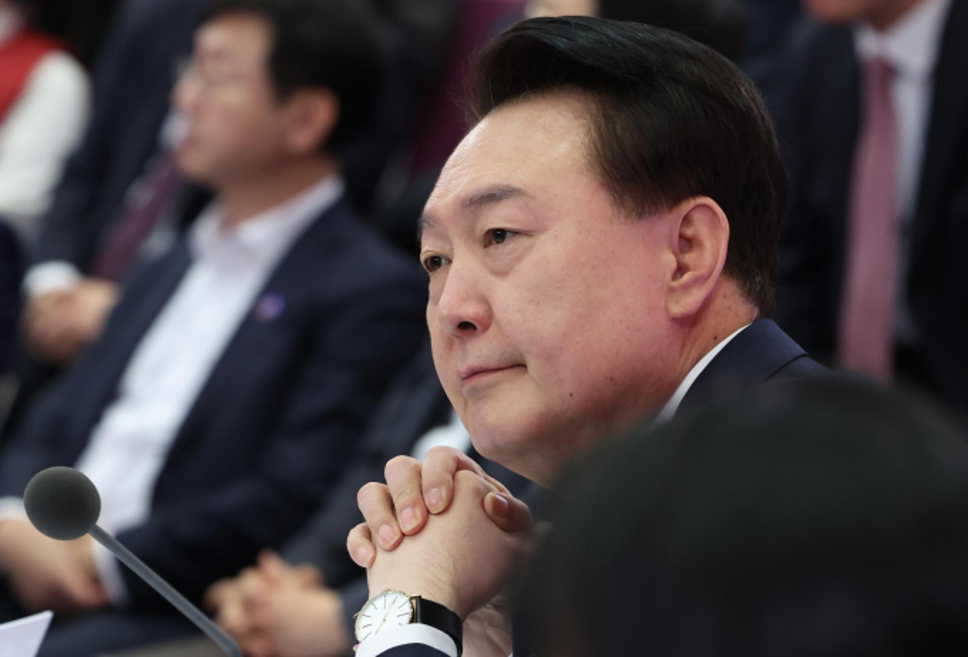尹, '김건희 리스크' 관련 입장 표명 고심 중… 내달 초 예상