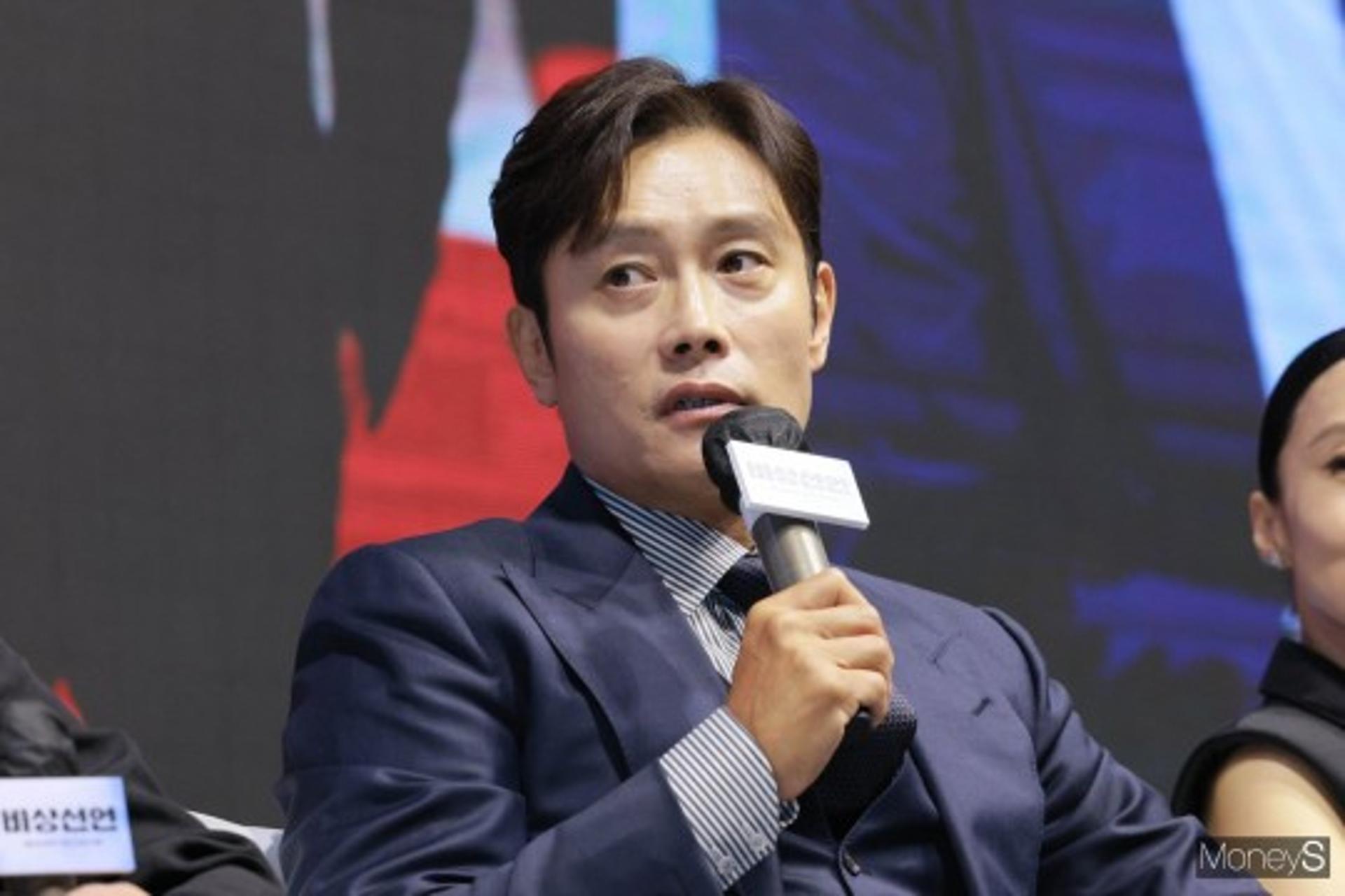[연예가 브리핑] 이병헌·최강야구↓…박해수↑