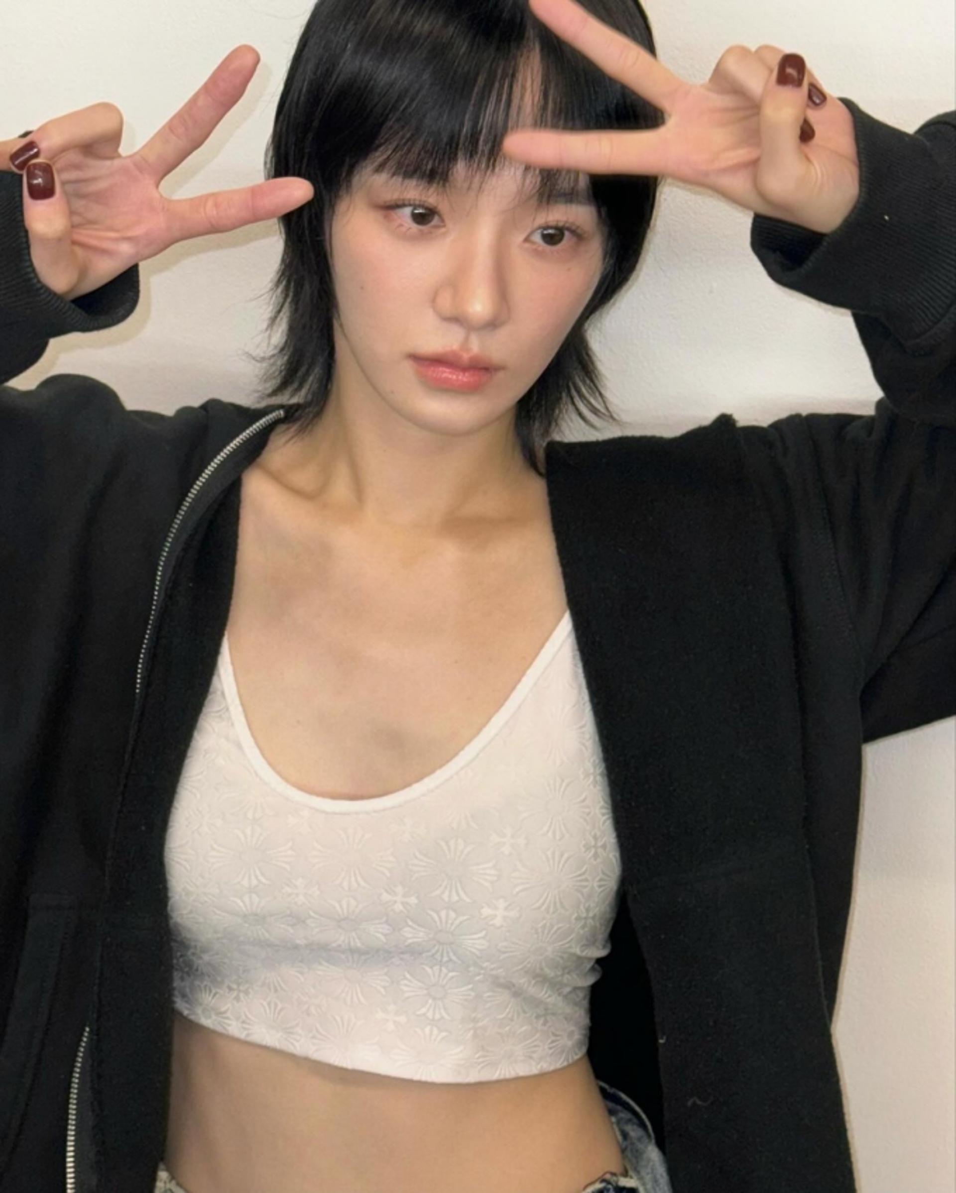 박규영, 보이시한 허쉬컷+완벽 복근…'힙한 존재감'