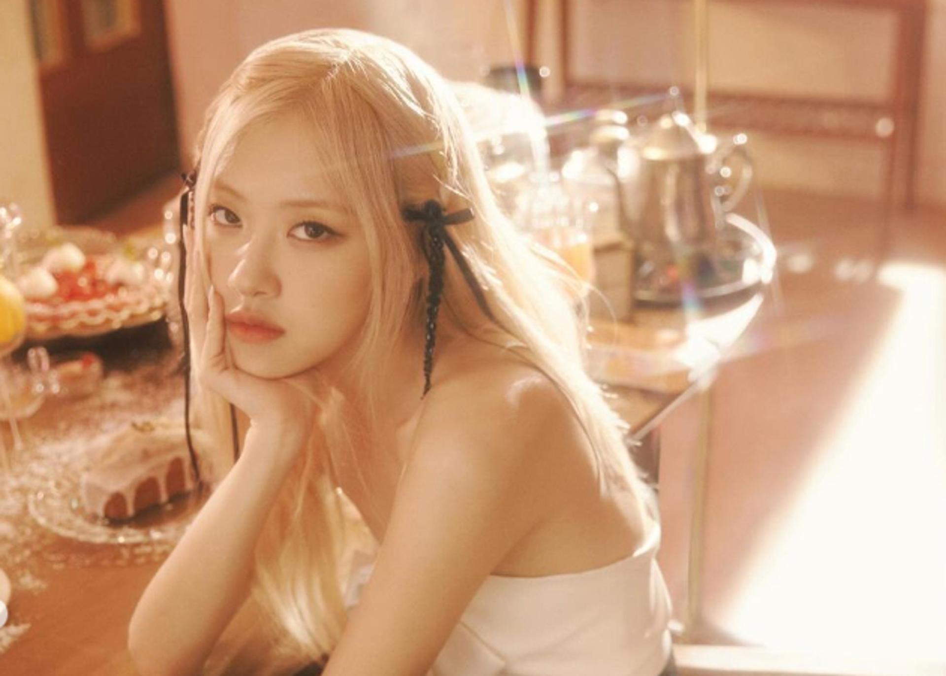 로제도 홀로서기?… 음원 스포+ 팬덤명 모집까지
