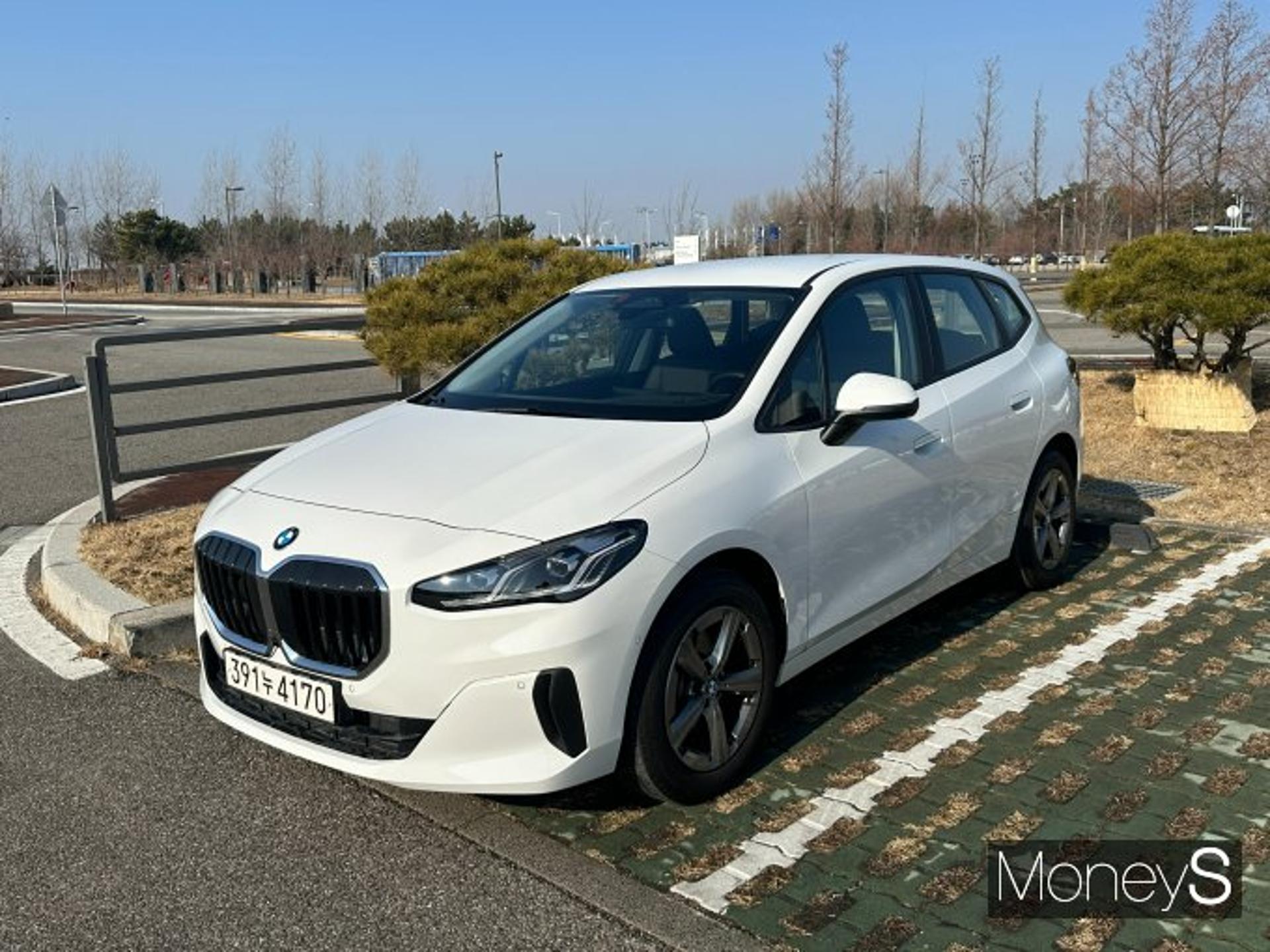 [시승기]BMW 218d 액티브투어러…승차감·연비 다 잡다
