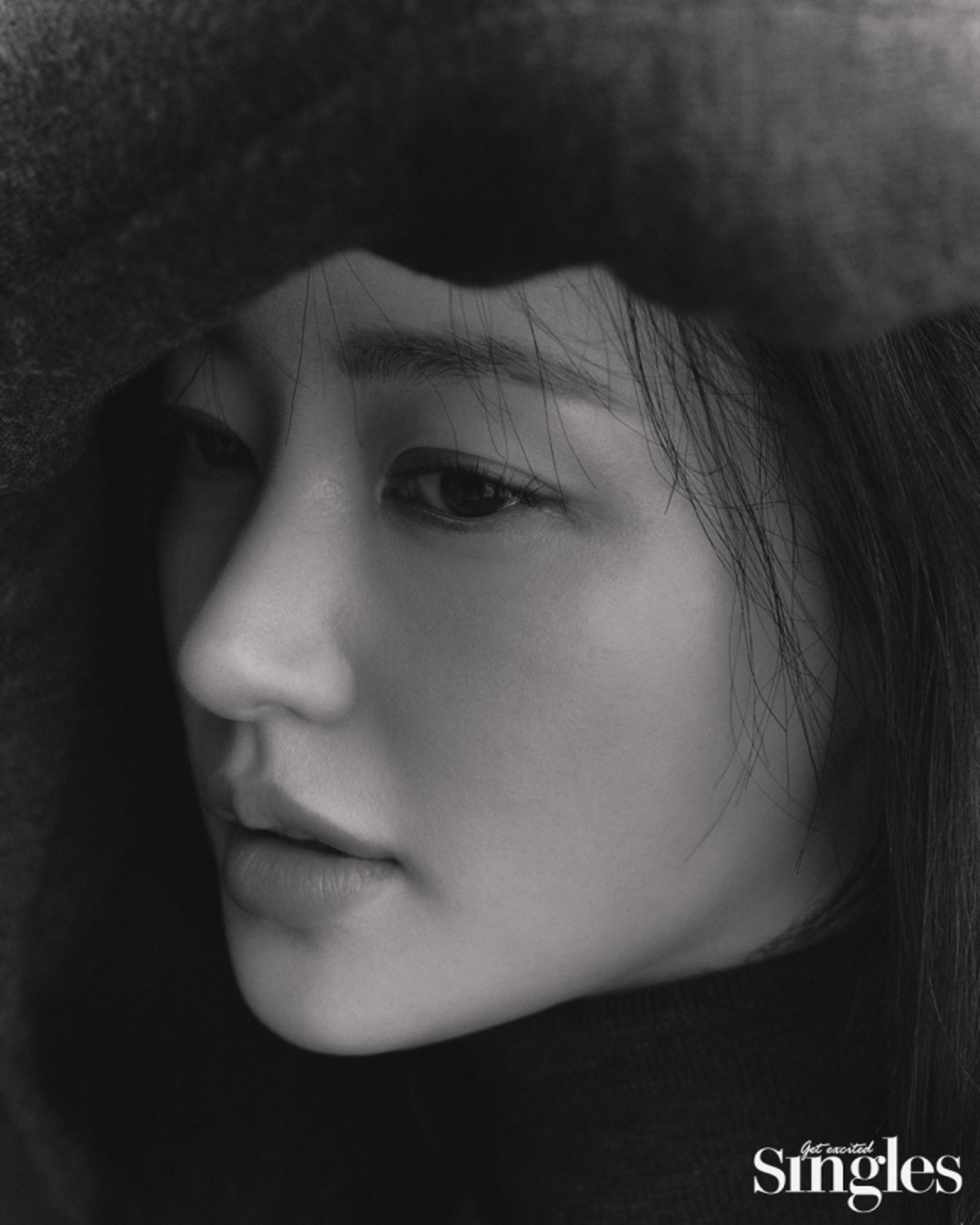 '내남결' 송하윤 화보, 욕망녀 정수민 벗어나 여유롭고 고혹적인 자태