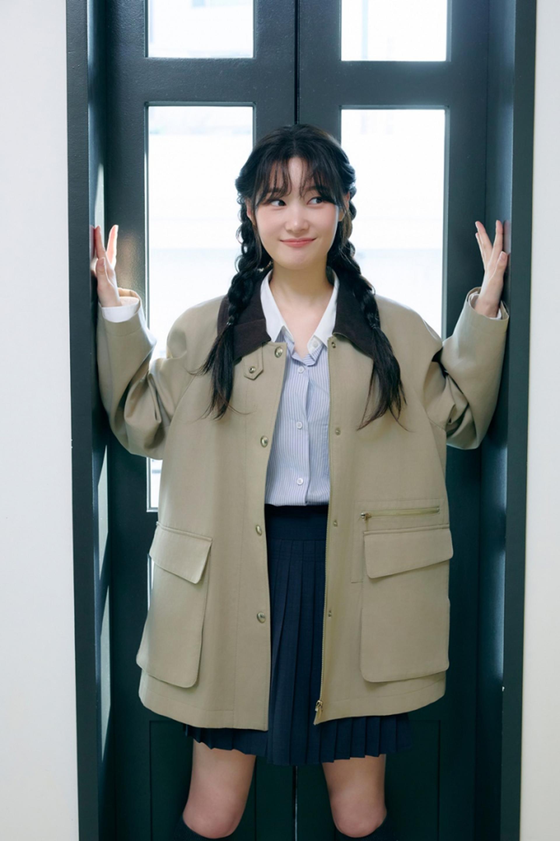 정채연, 패션 화보 공개…'생동감 가득한 봄 기운'
