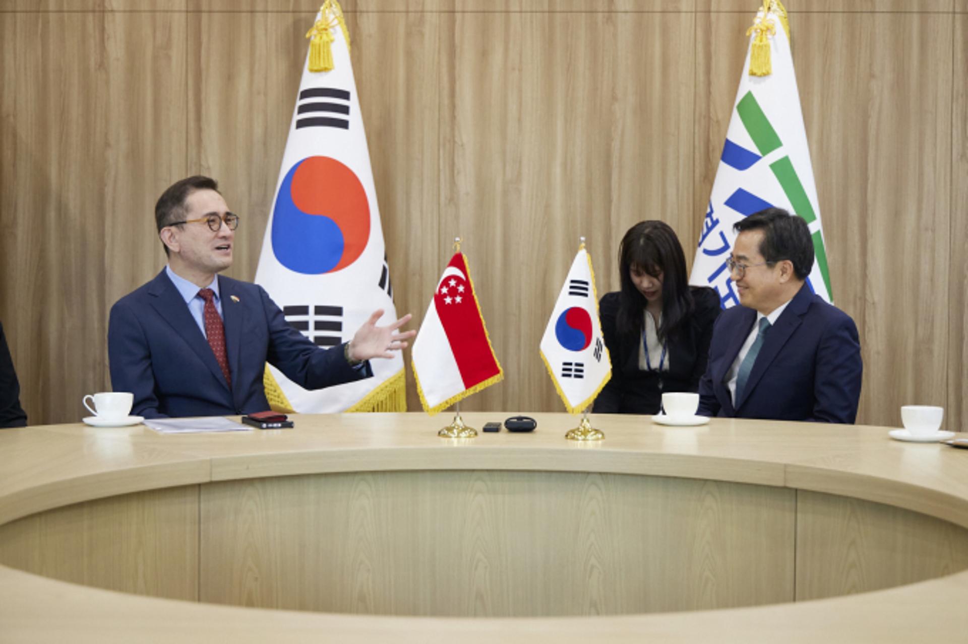 주한 싱가포르 대사 만난 김동연 "인공지능·청년 등 협력"