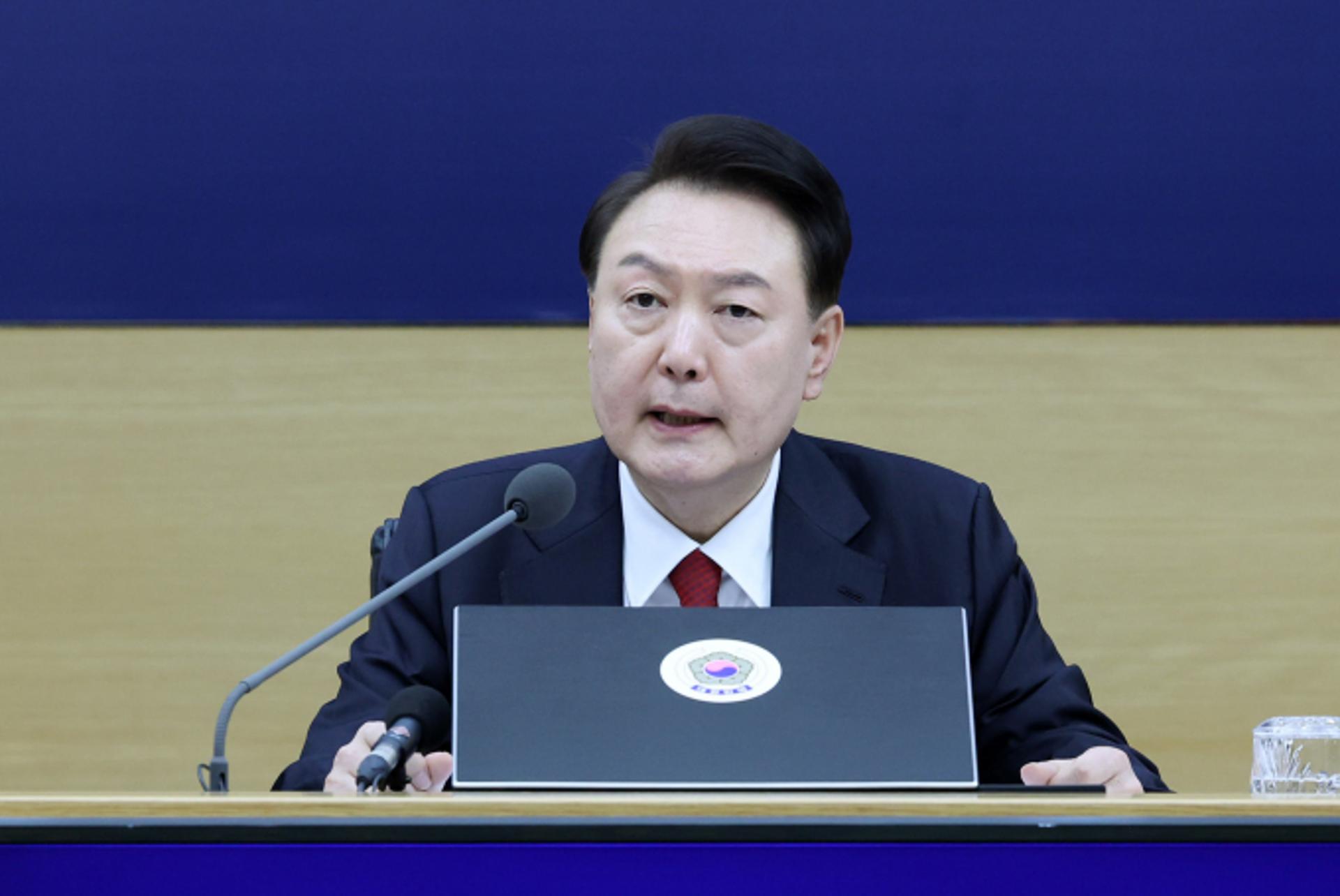 尹 "의료개혁 절박… 공백 없도록 예비비 1285억 투입"(상보)