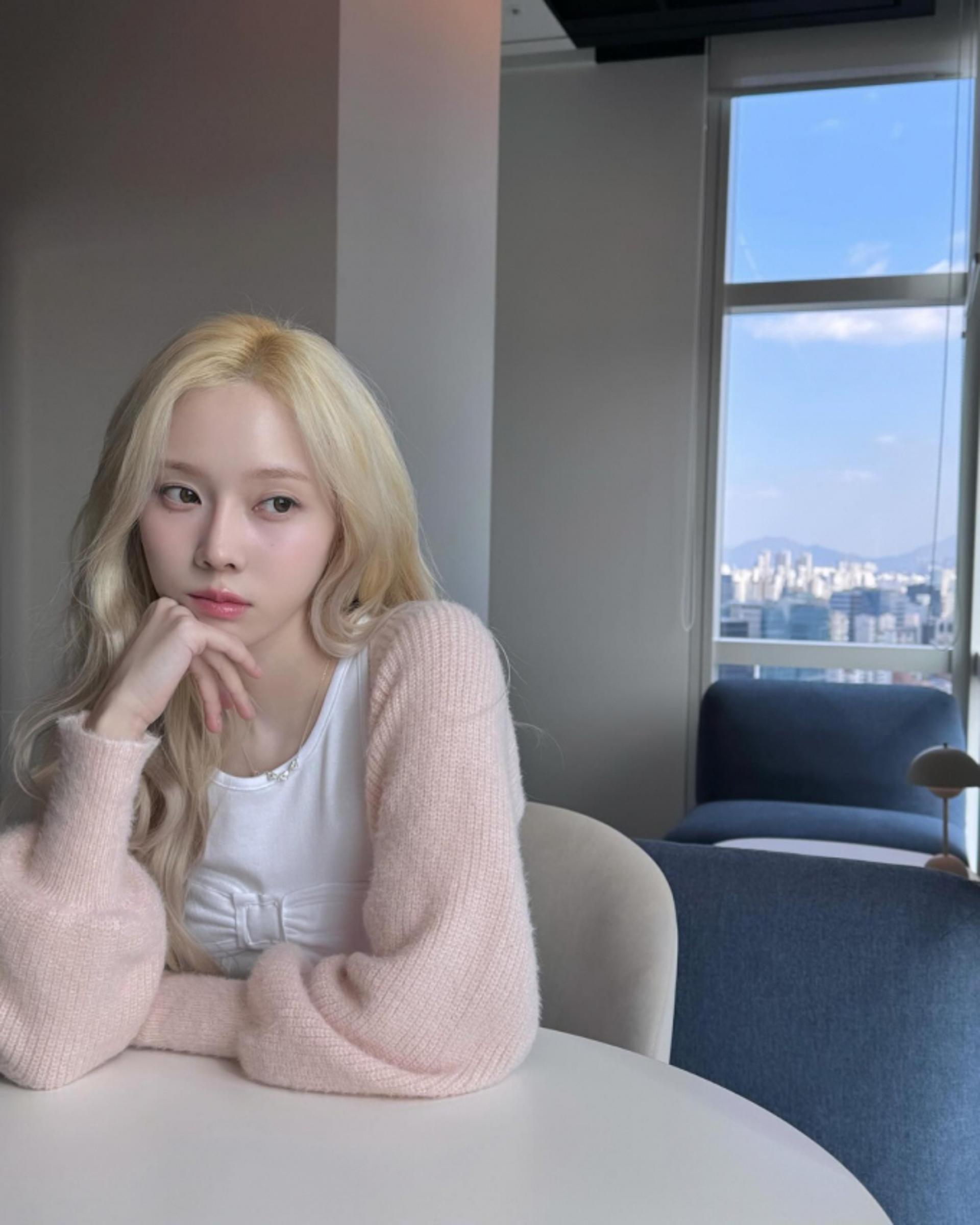 에스파 윈터, 금발 변신…몽글몽글 솜사탕 비주얼