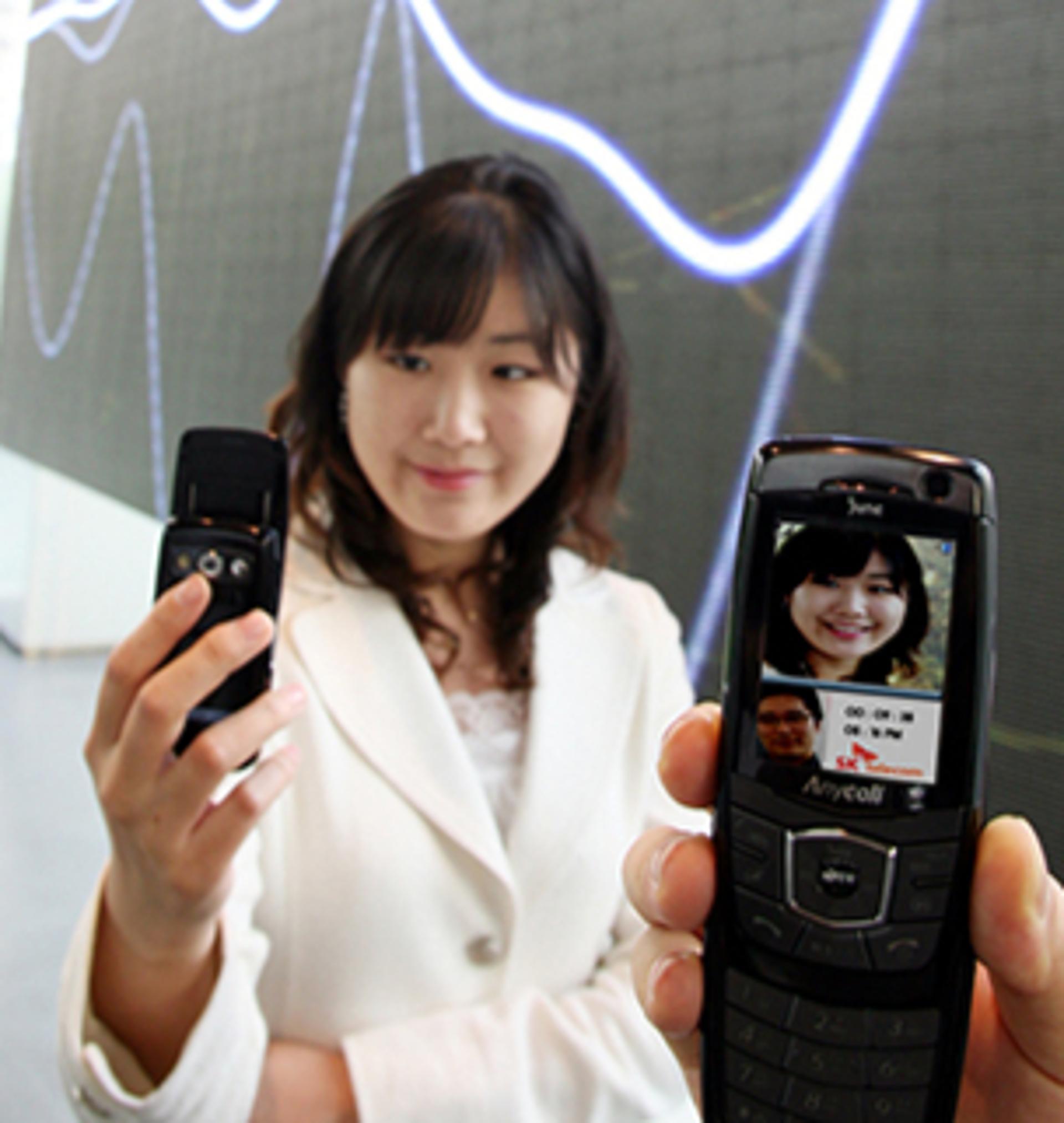 데이터 통신 시대 연 SK텔레콤, 종합 ICT 기업 등극