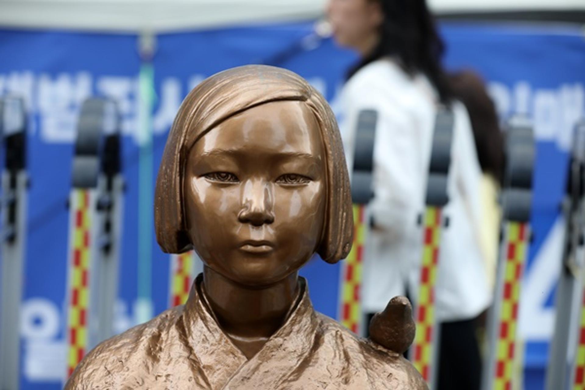 '소녀상 말뚝테러' 일본인, 재판 또 불출석… 벌써 25번째