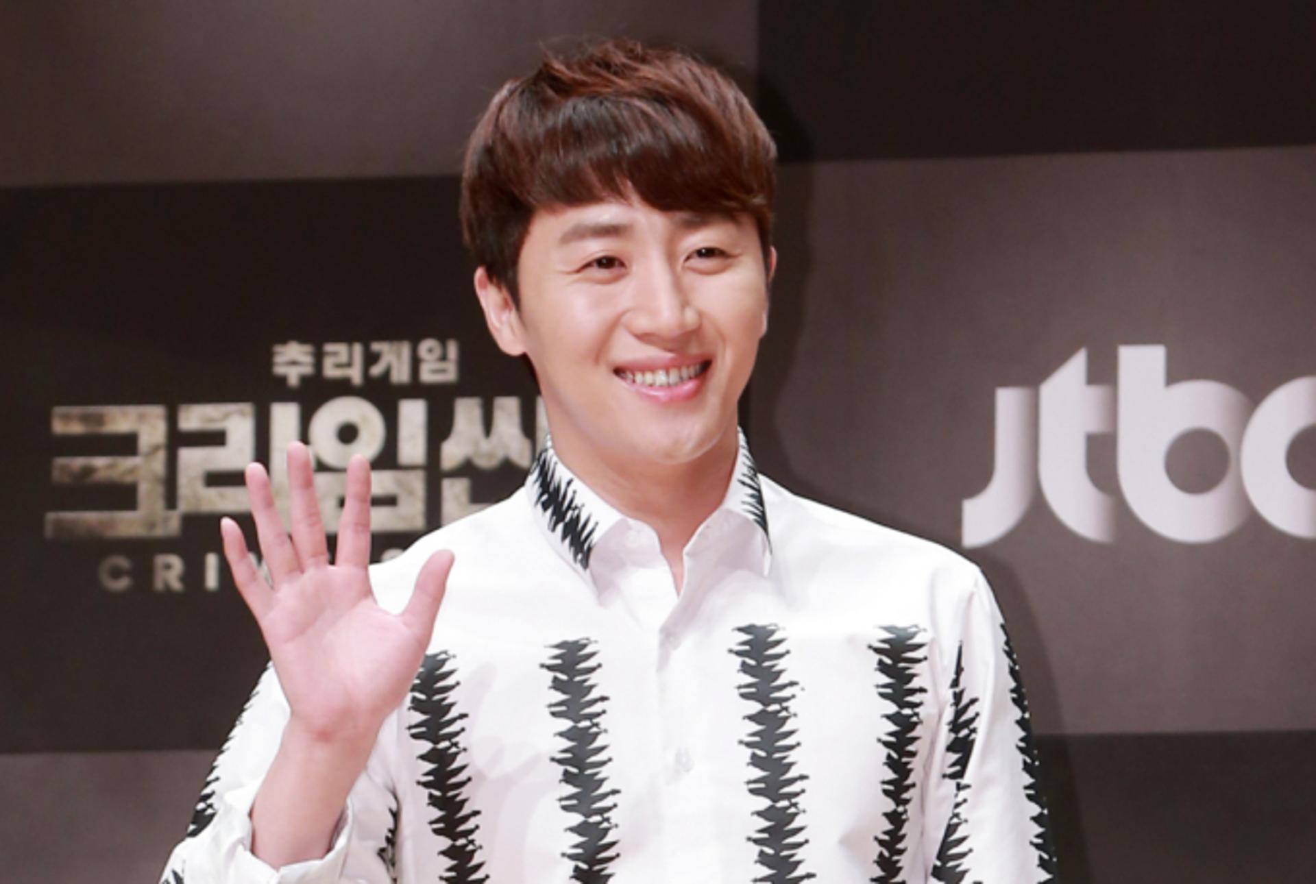 '품절남' 홍진호, 10세 연하 비연예인과 화촉