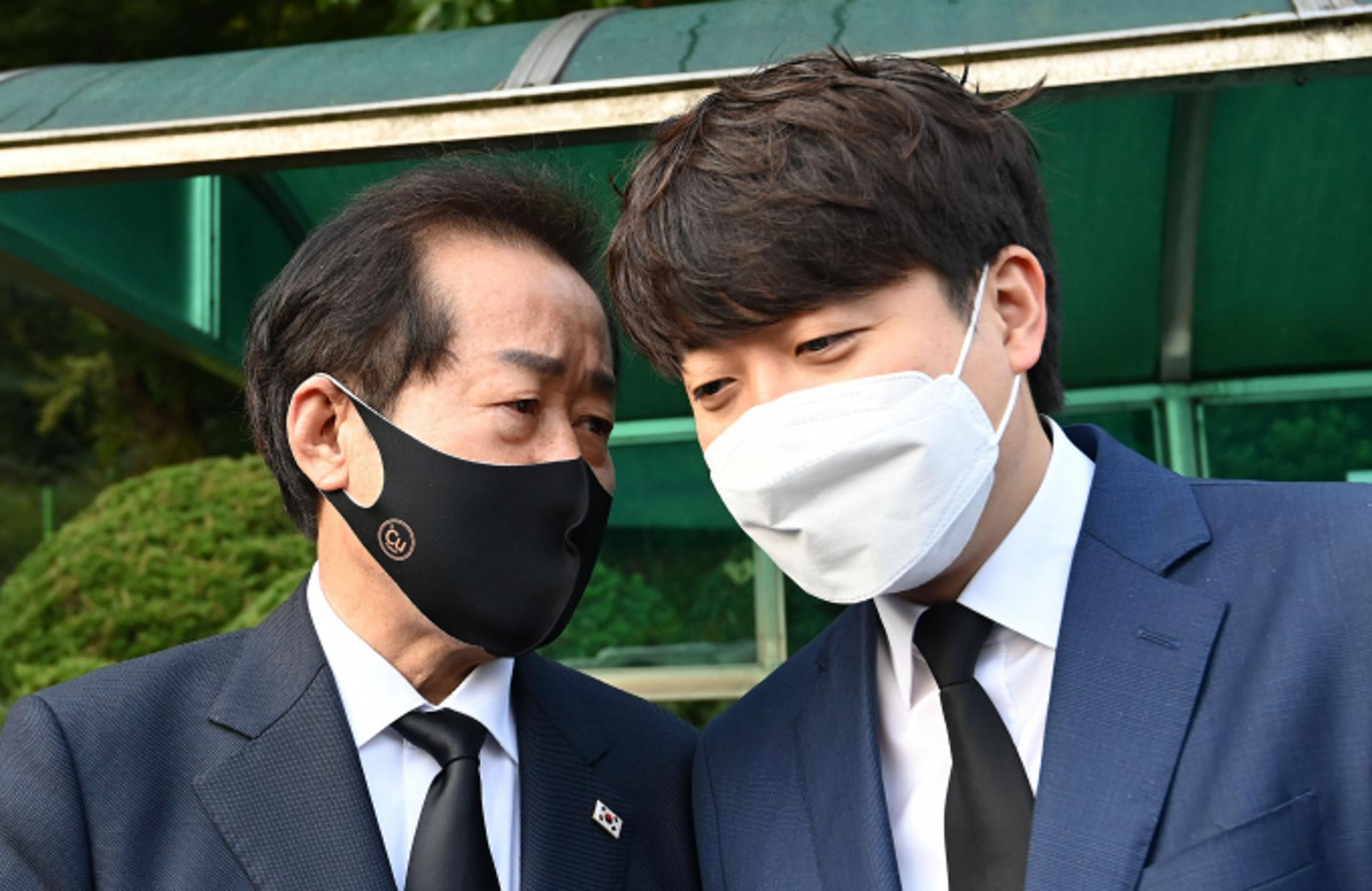입 연 홍준표 "이준석 애석… 내 조언 듣지 않아"
