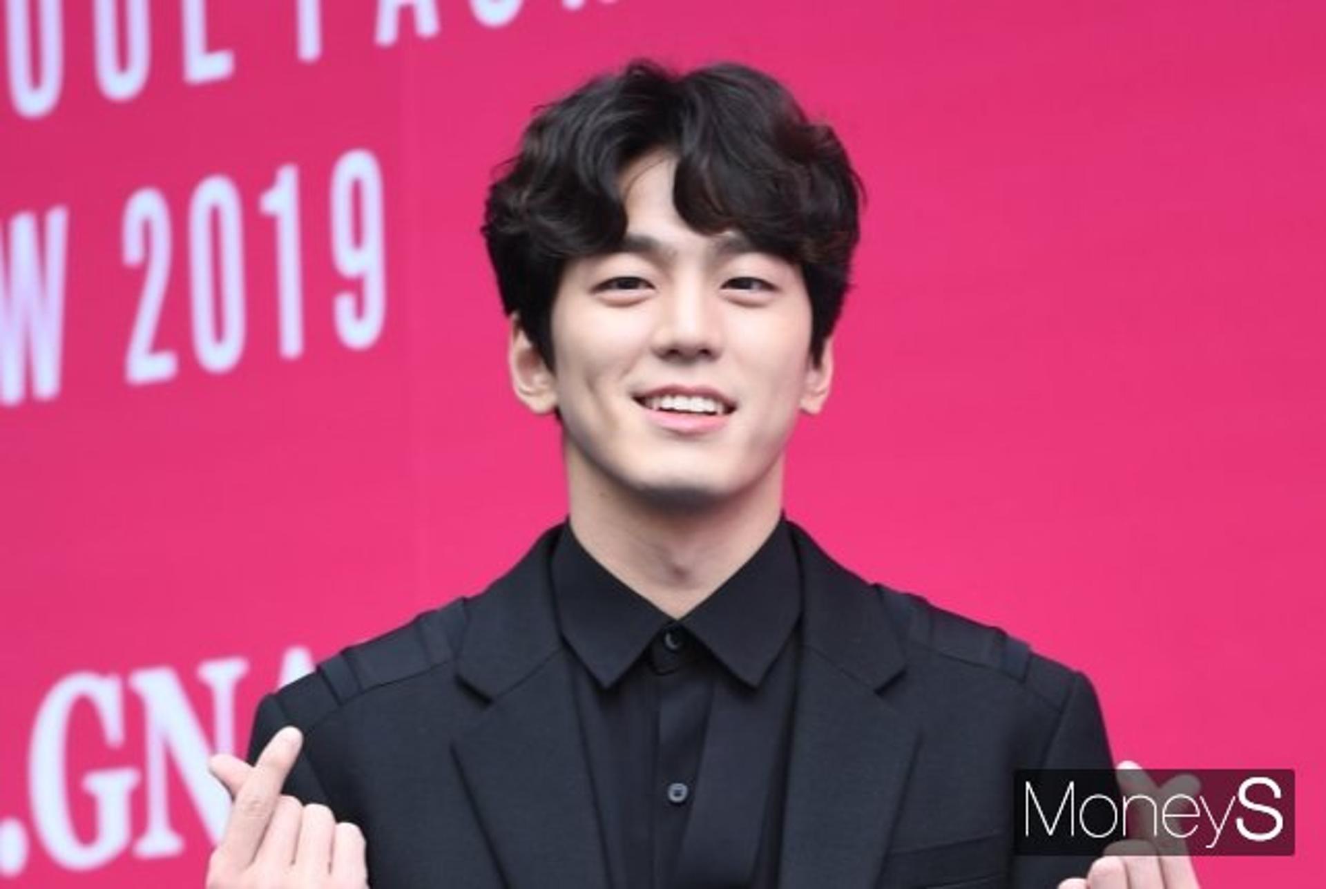 "건강한 모습으로"… '사내맞선' 김민규, 육군 현역 입대