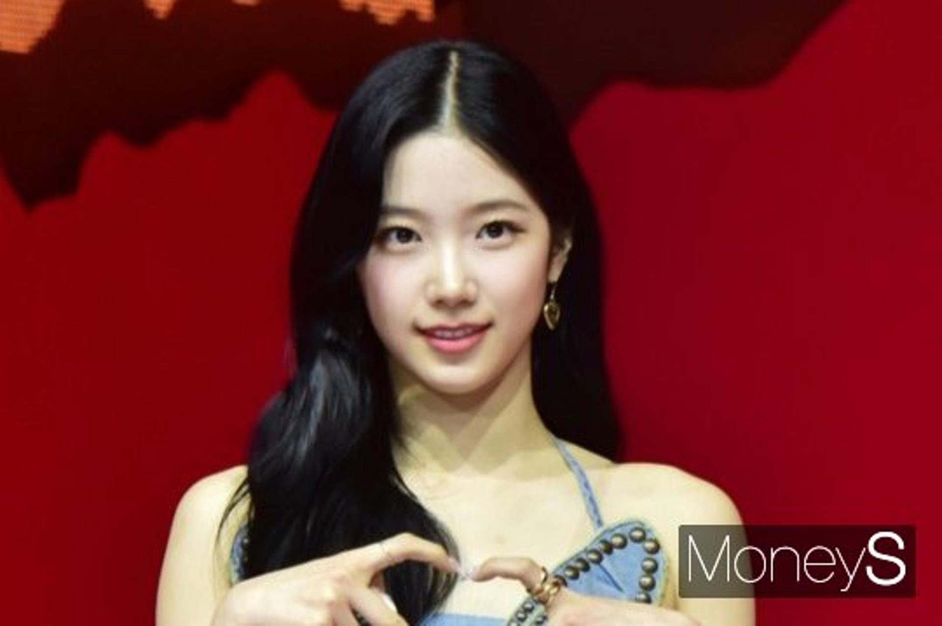 '르세라핌' 카즈하 열애설… 日아이돌과 교제?