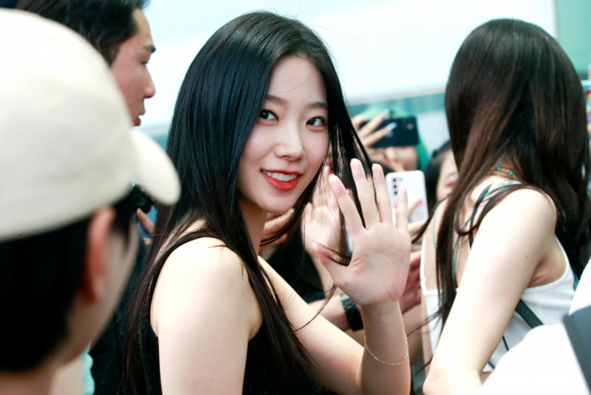 "교제 사실 아냐"… '르세라핌' 카즈하, 日발 열애설 부인