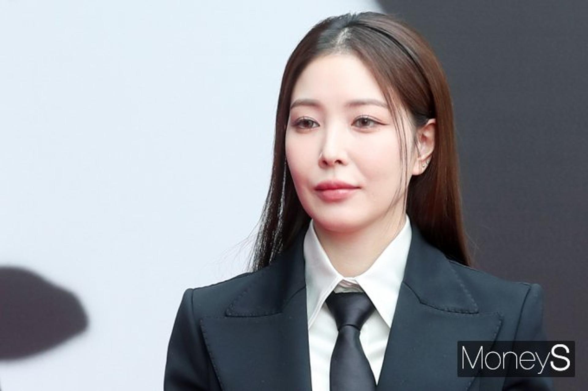 "게시물 전부 삭제"… '은퇴' 언급, 보아 무슨 일?