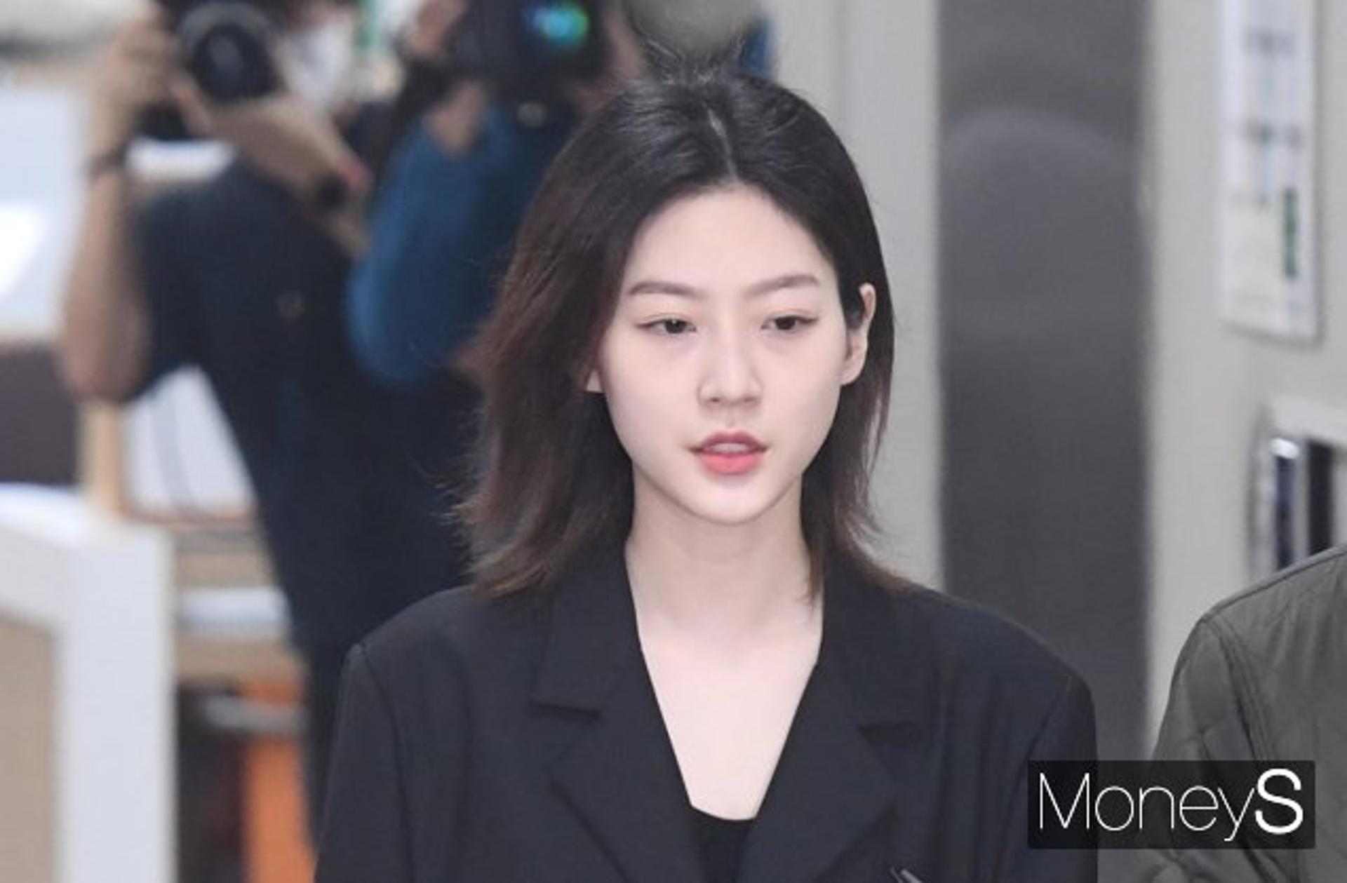 "XX 힘든데 그만들 좀"… 김새론, 또 SNS 빛삭했나?