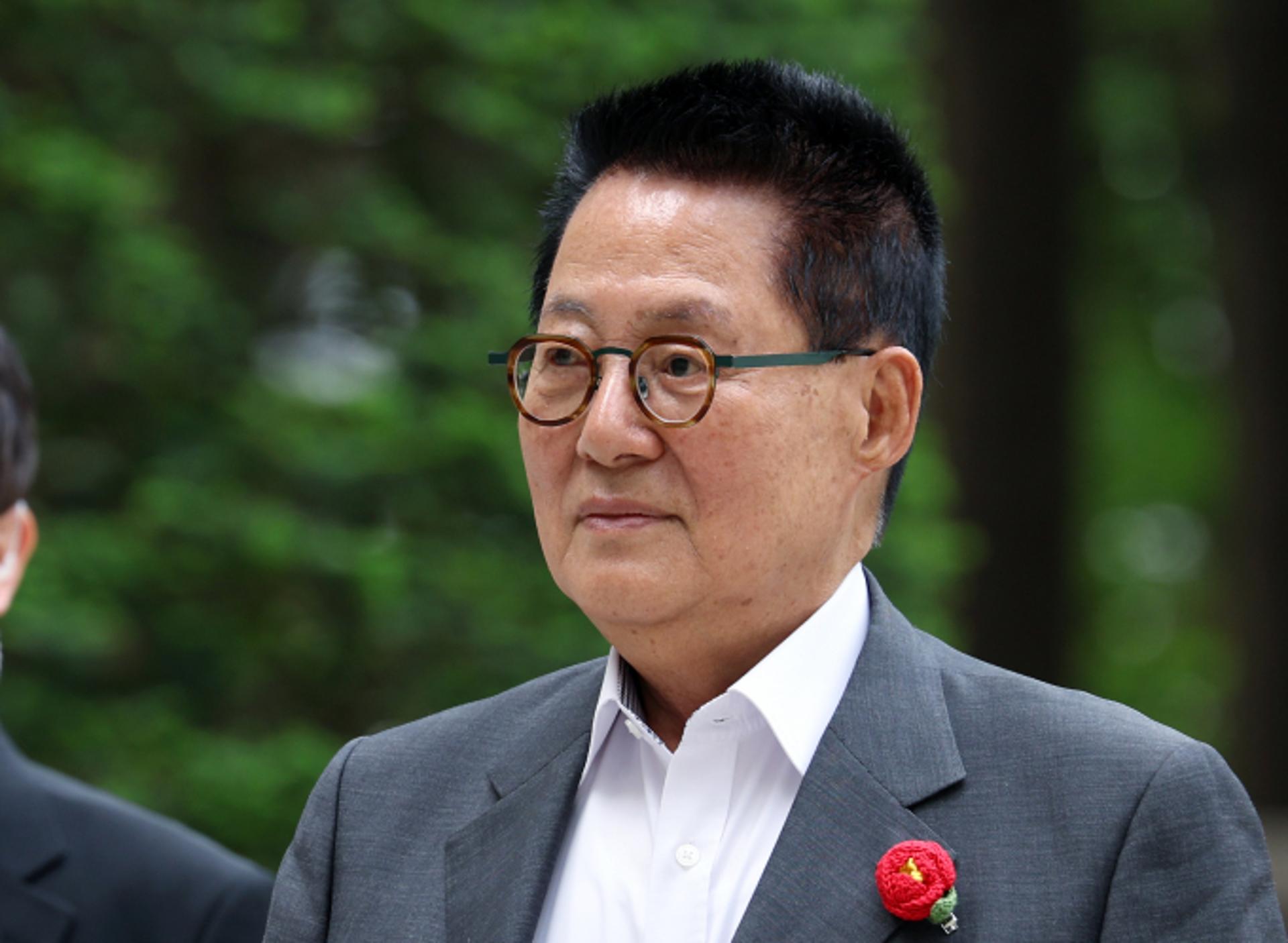 박지원 "정치 인생에 처음 큰 설화… 욕설 진심으로 사과"