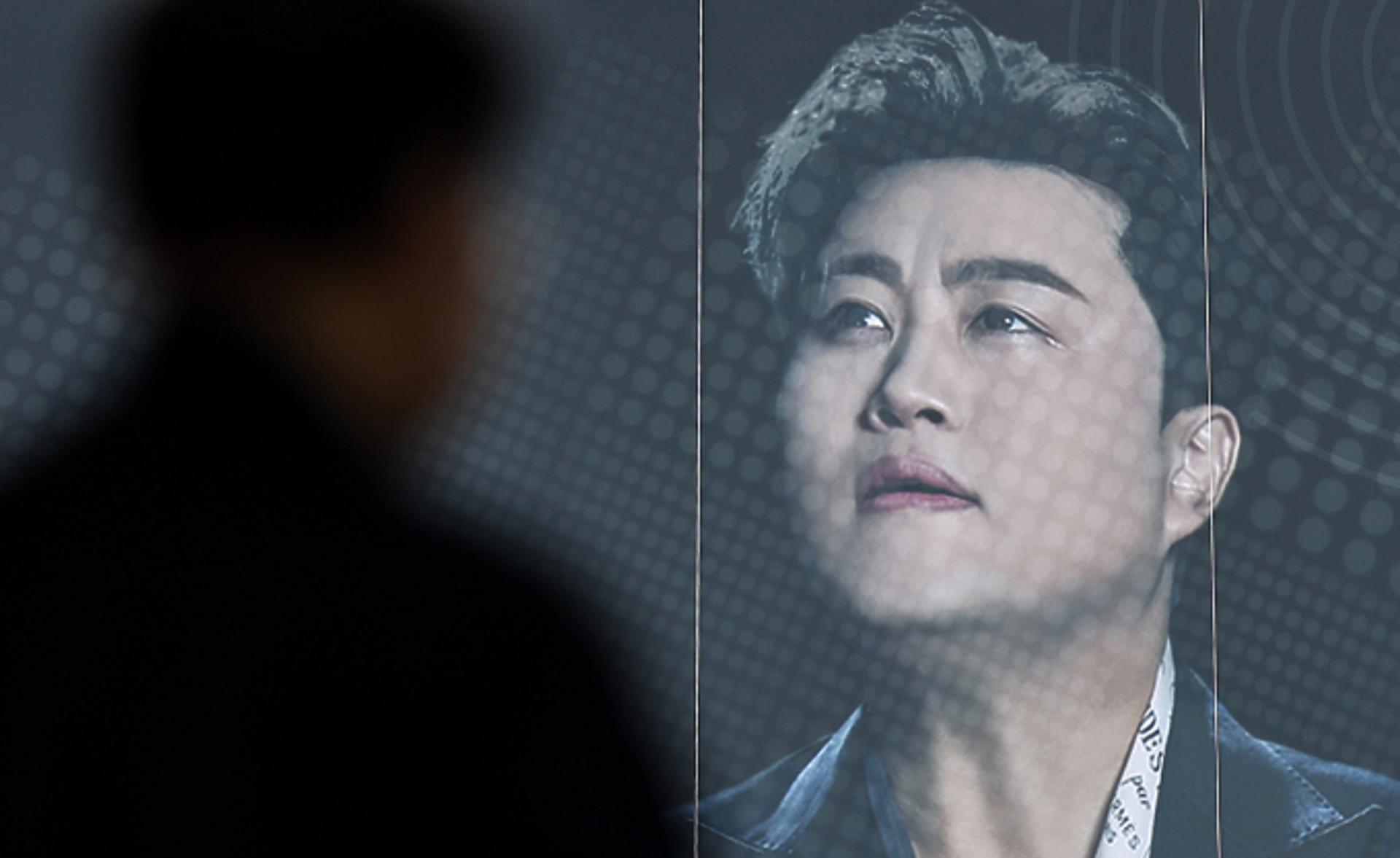 김호중 측 "'슈퍼클래식' 공연 끝으로 활동 중단"