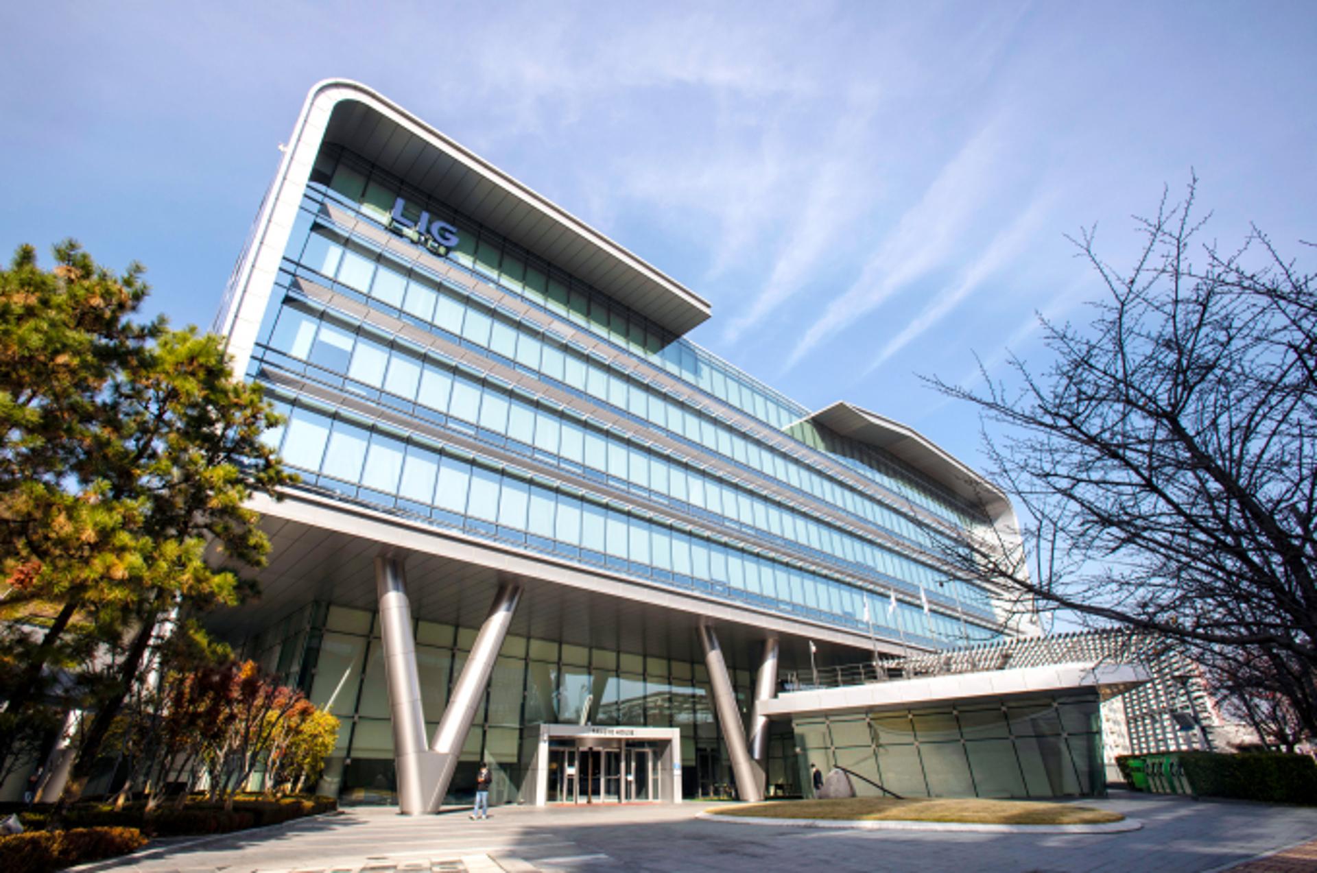 [STOCK] LIG넥스원, 이라크 수출 논의에 2% 상승… "K방산 훈풍"