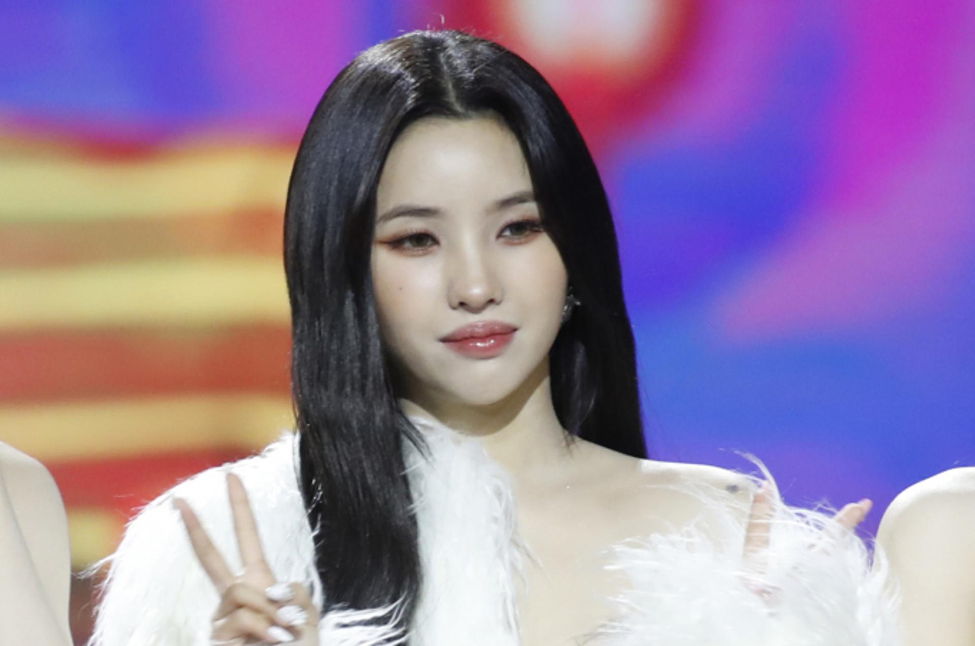 "내 걱정 말아요"… '컨디션 난조' (여자)아이들 소연, 활동 재개