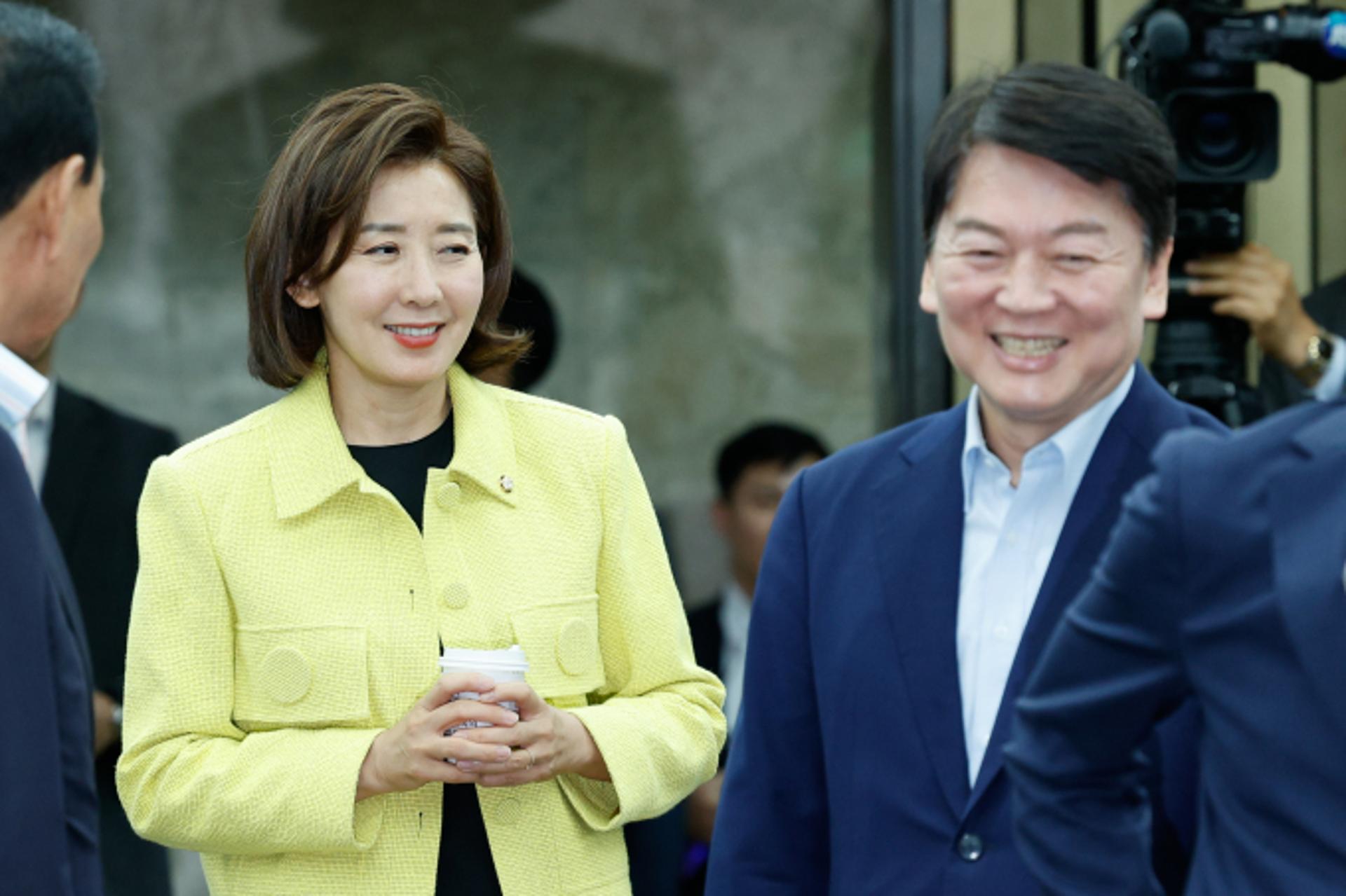 안철수 "전당대회 출마 가능성? 여러 가지로 생각 중"