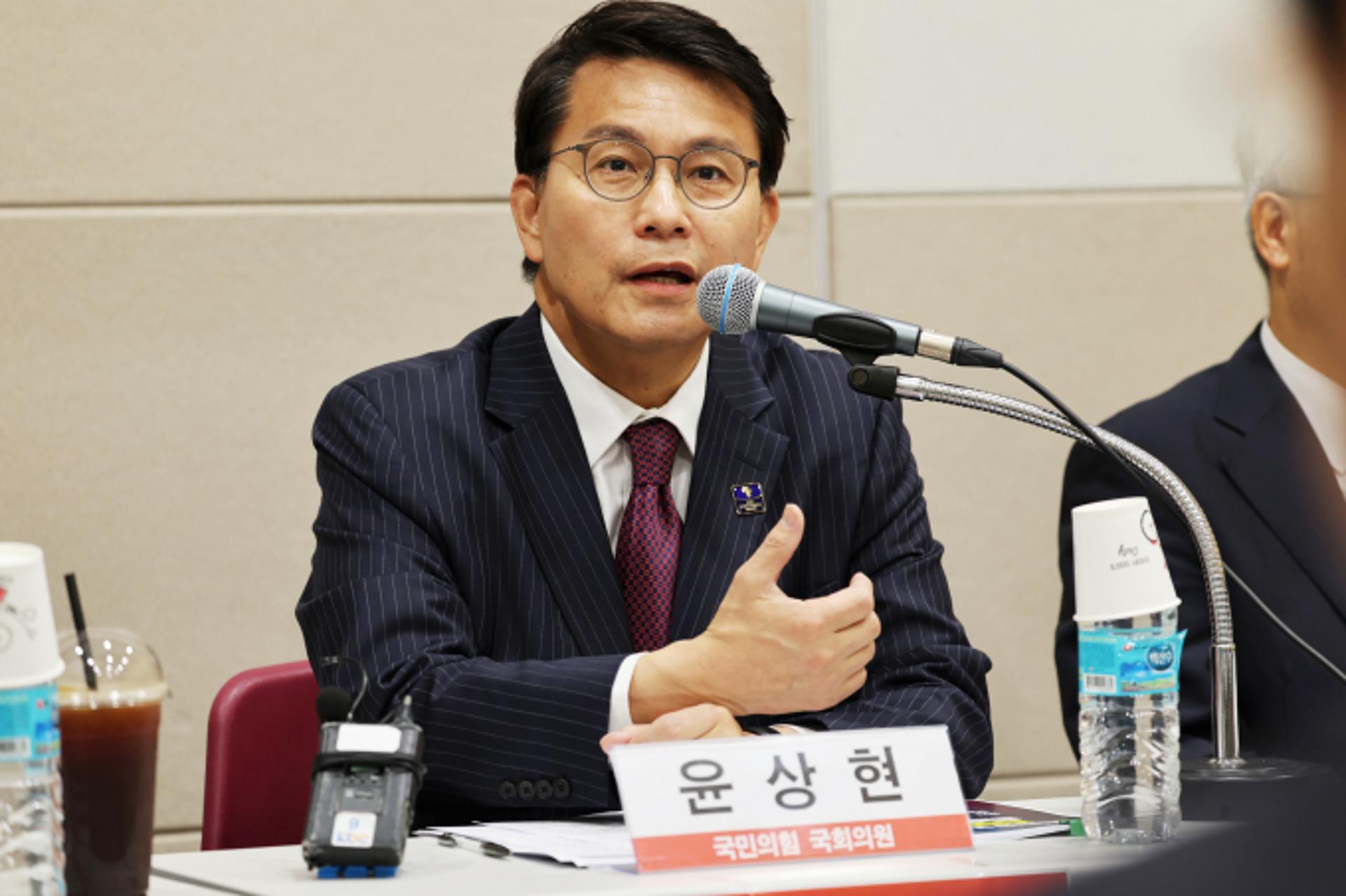 "뭐 하러 사퇴했나"… 윤상현, 한동훈 당대표 출마 가능성 비판